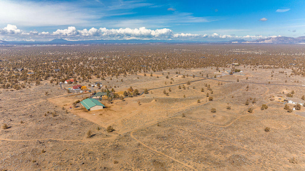 18030 SW Mount Adams Loop