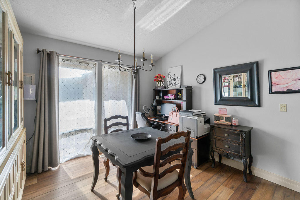 18030 SW Mount Adams Loop