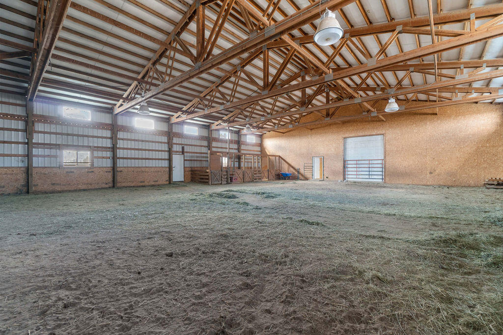 18030 SW Mount Adams Loop