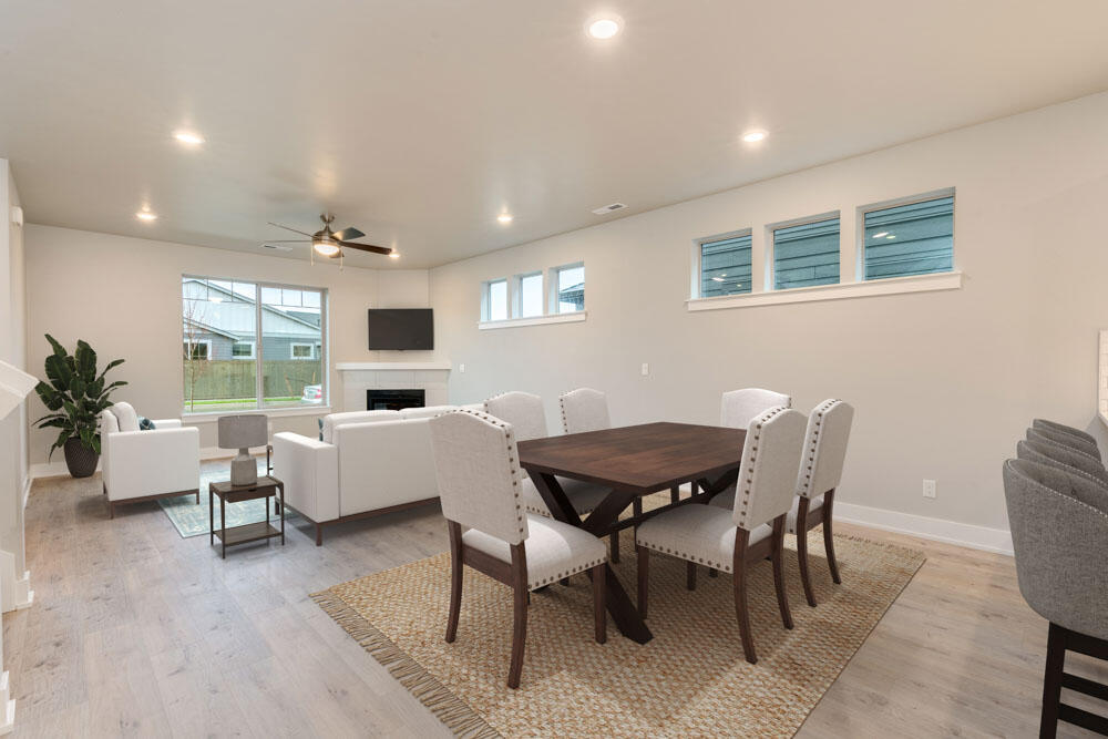 3783 NE Petrosa Avenue