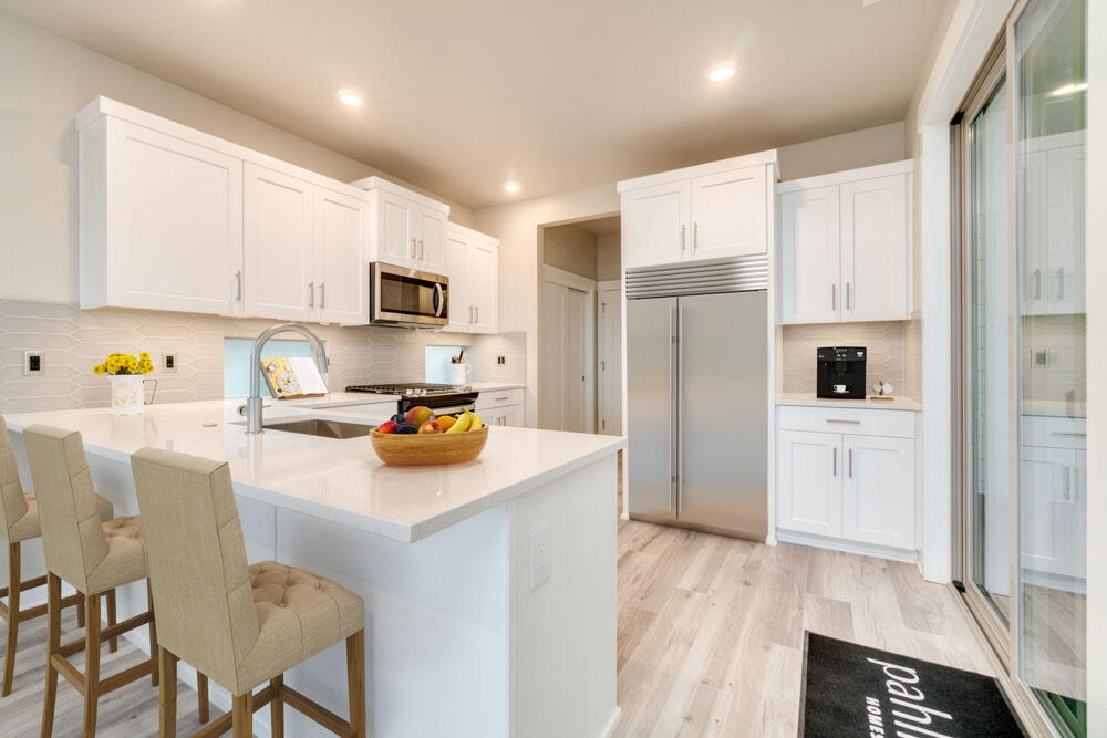 3783 NE Petrosa Avenue