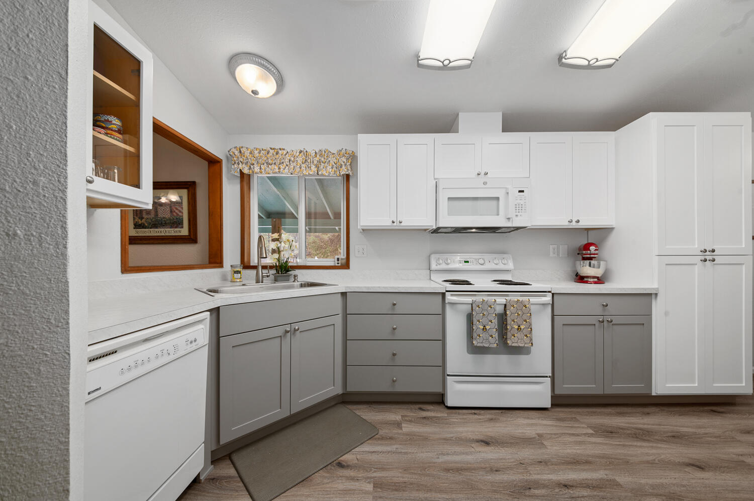 16213 Hawks Lair Road