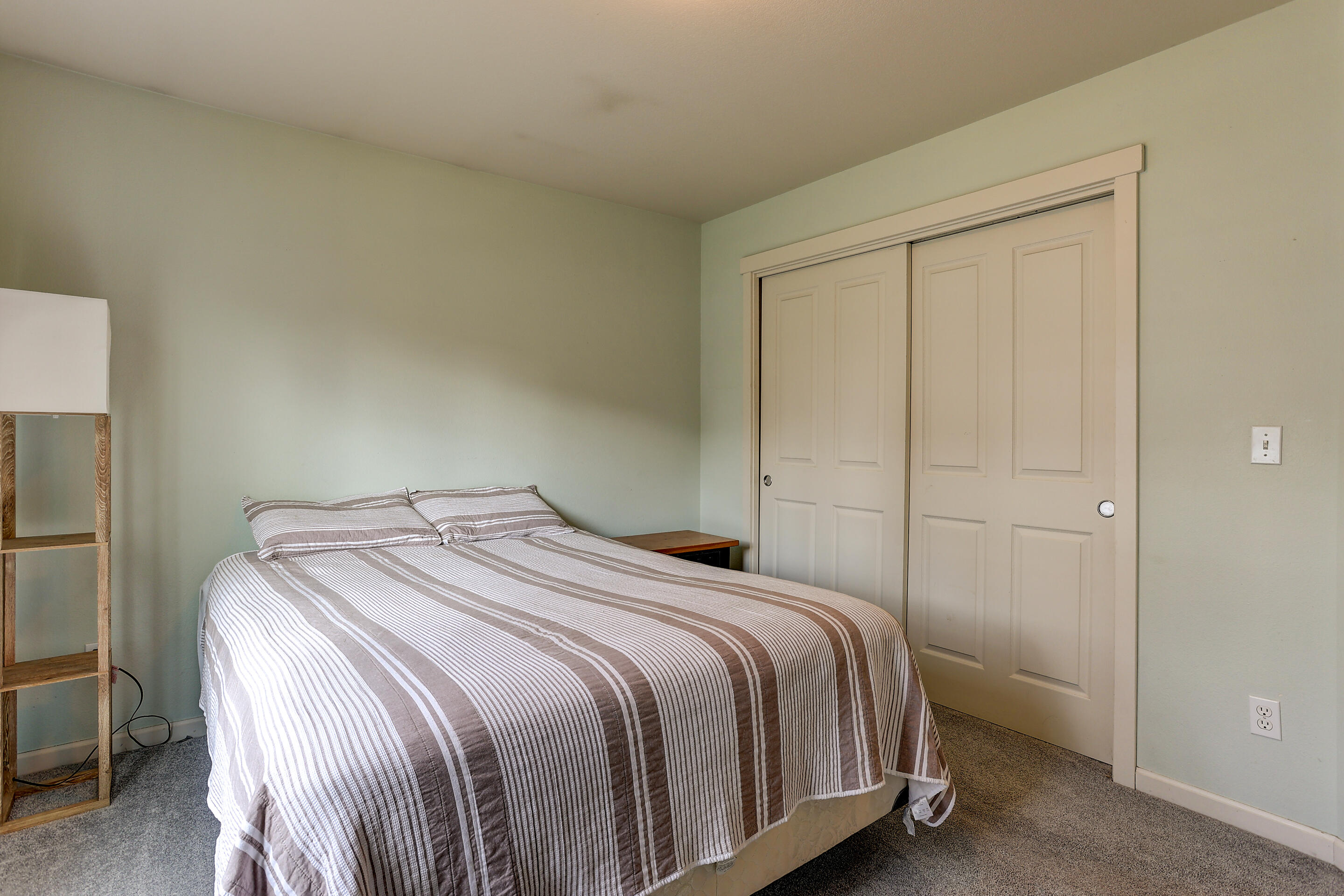 2875 SW Deschutes Drive