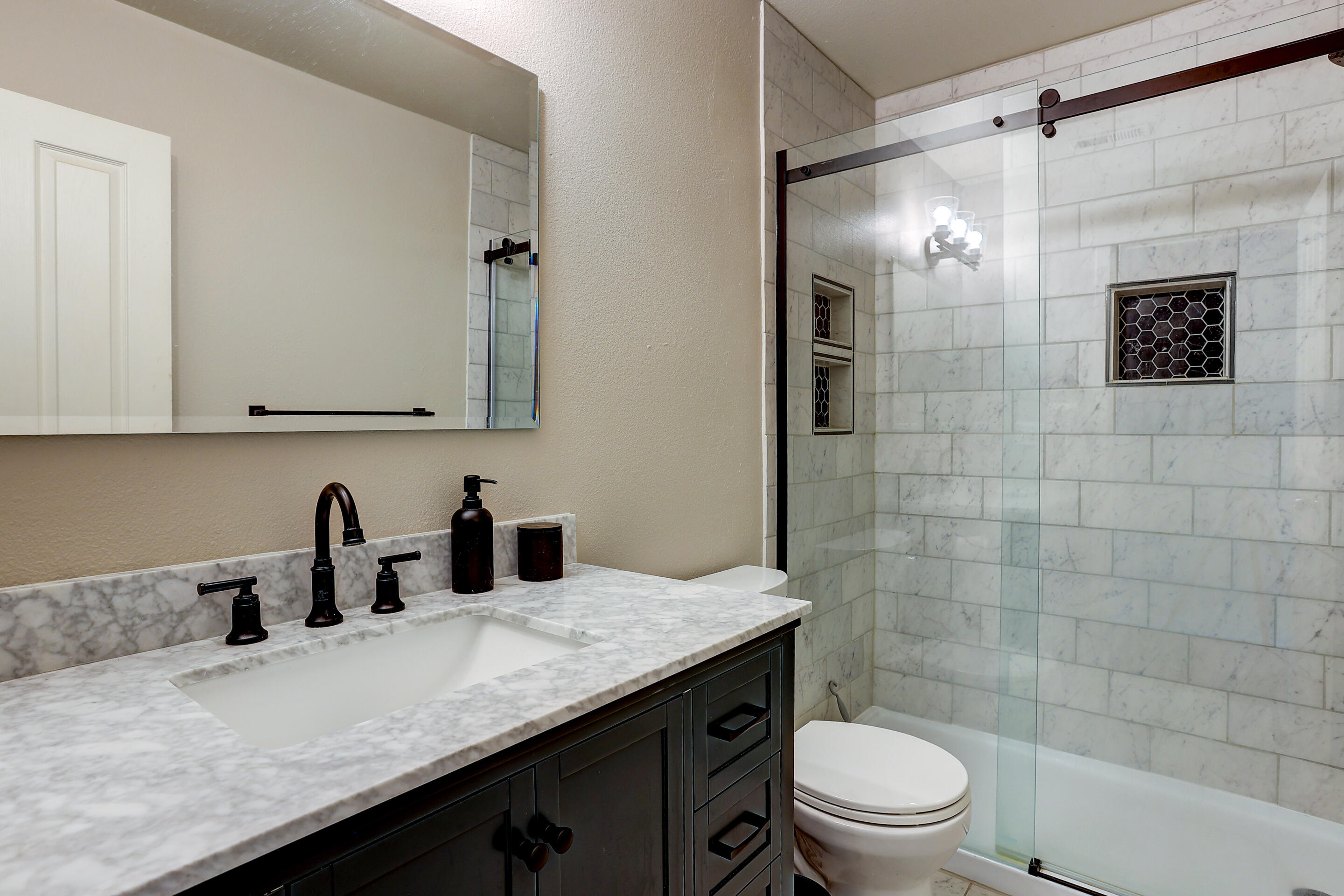 2875 SW Deschutes Drive