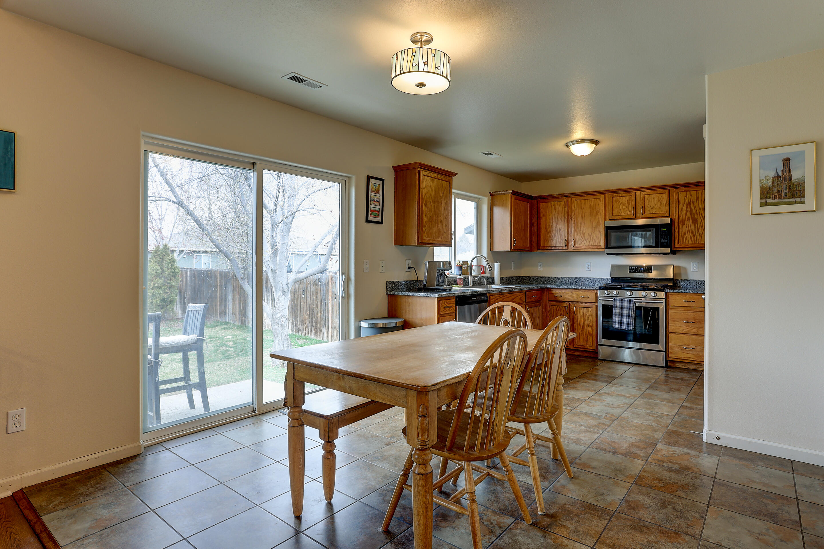 2875 SW Deschutes Drive