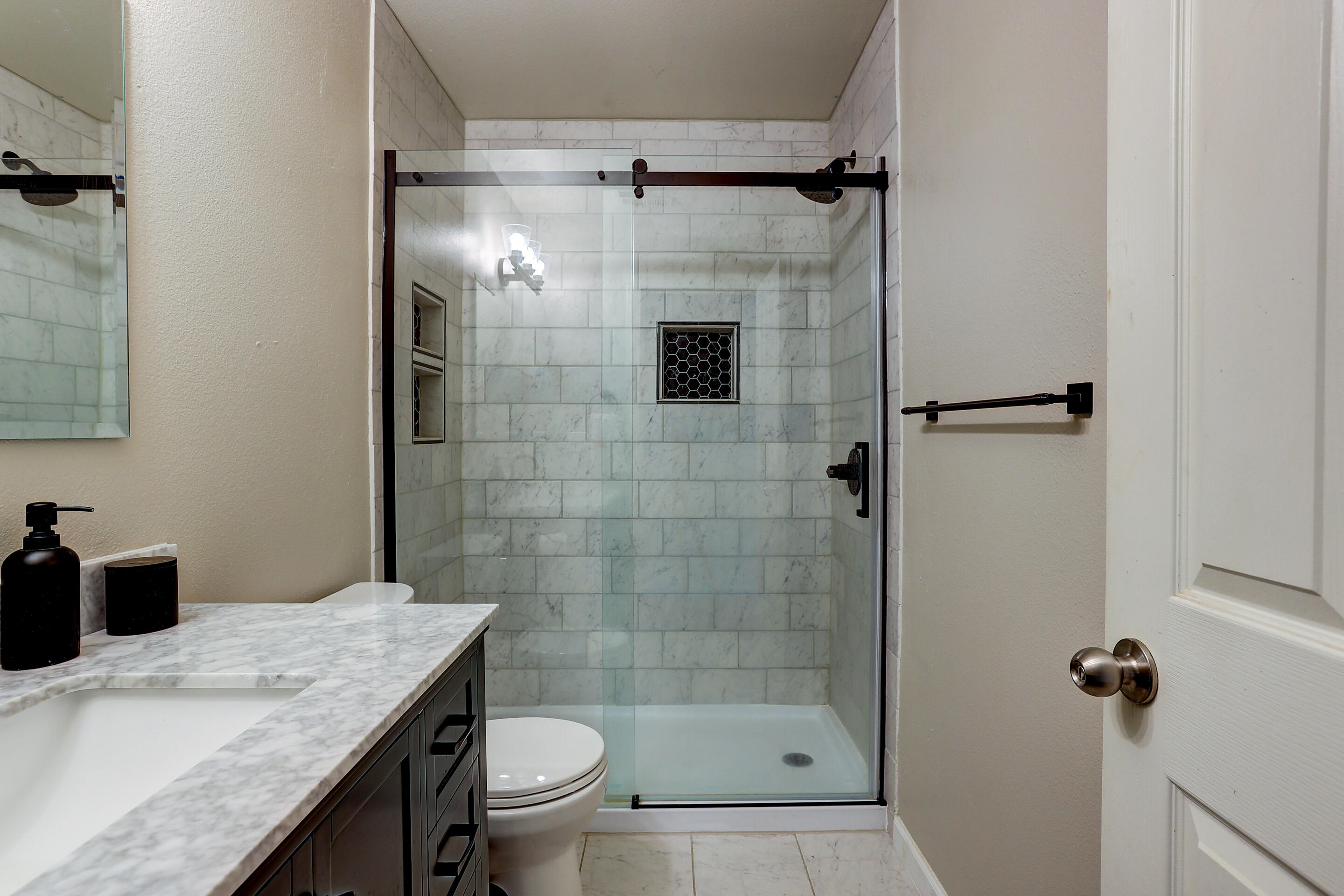 2875 SW Deschutes Drive