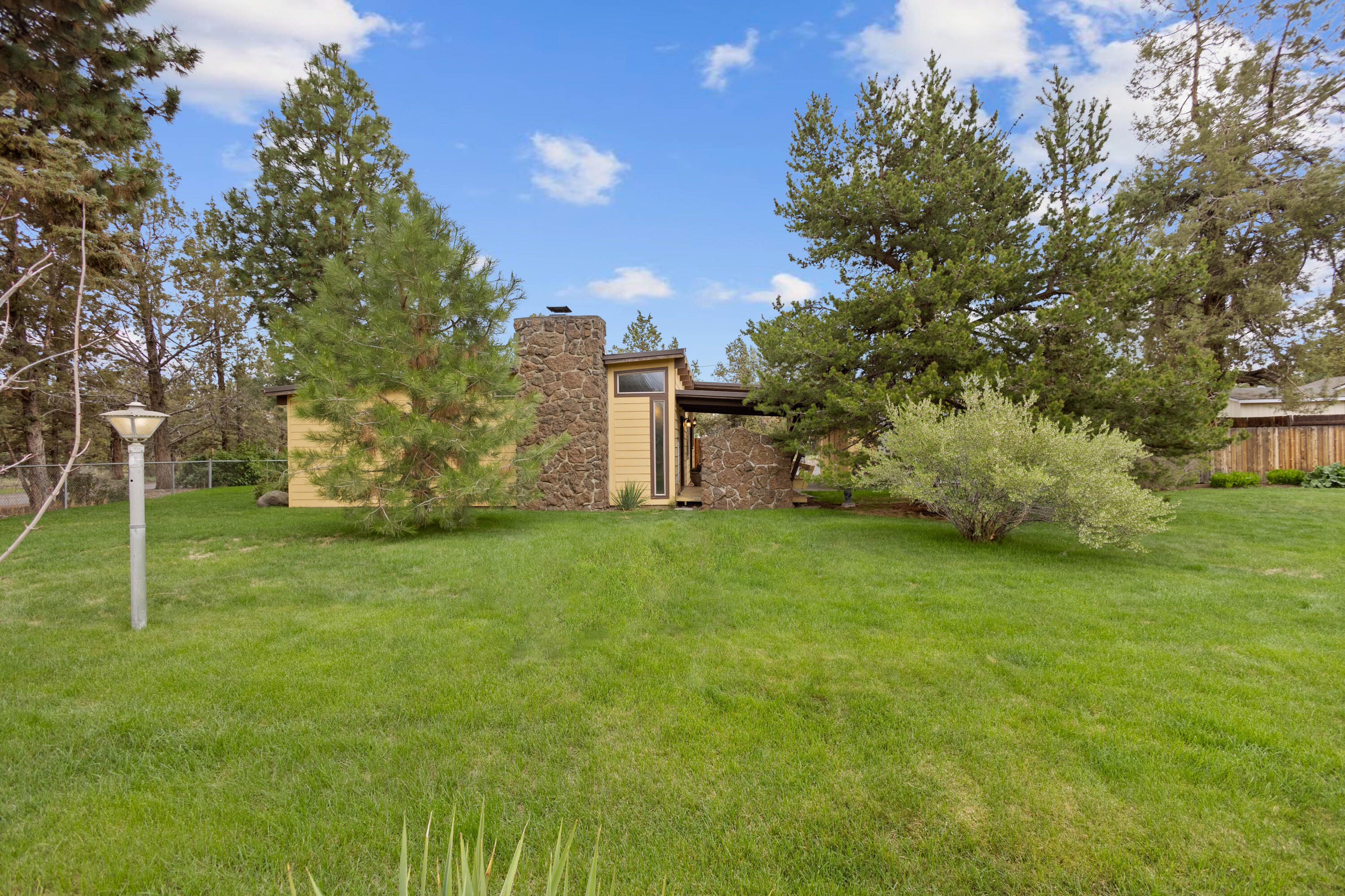 64540 Riverview Avenue