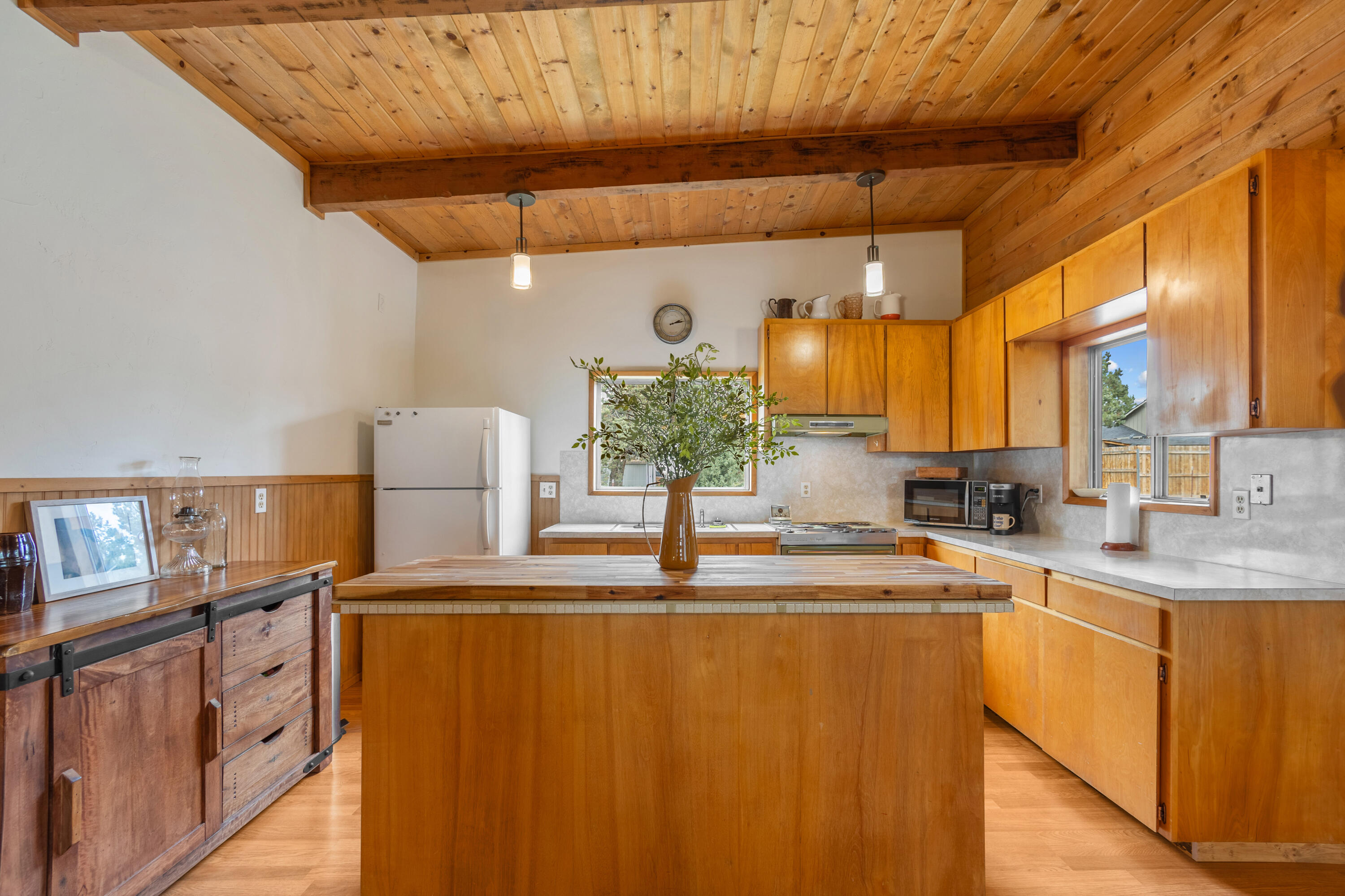 64540 Riverview Avenue