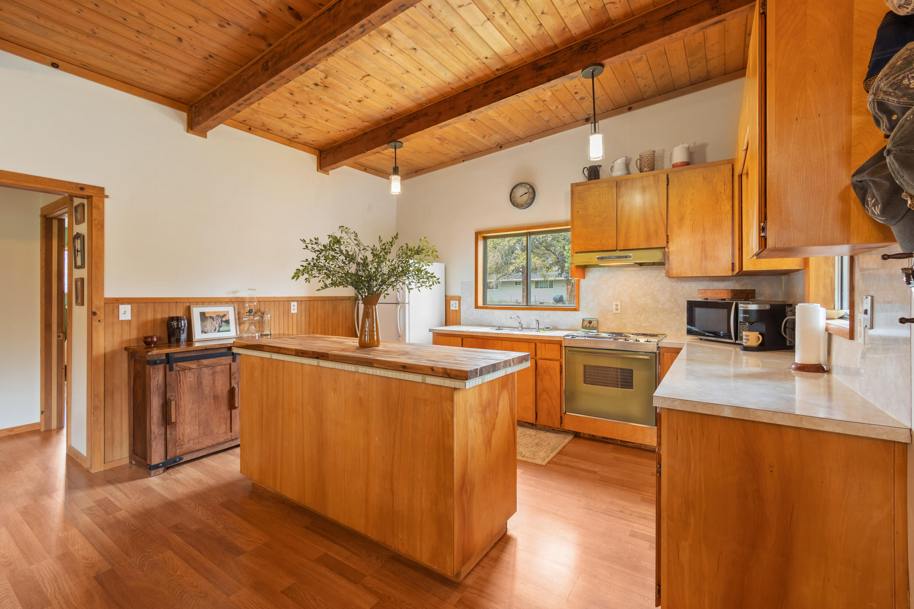 64540 Riverview Avenue