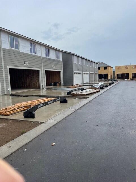 3037 NE Nipper Drive