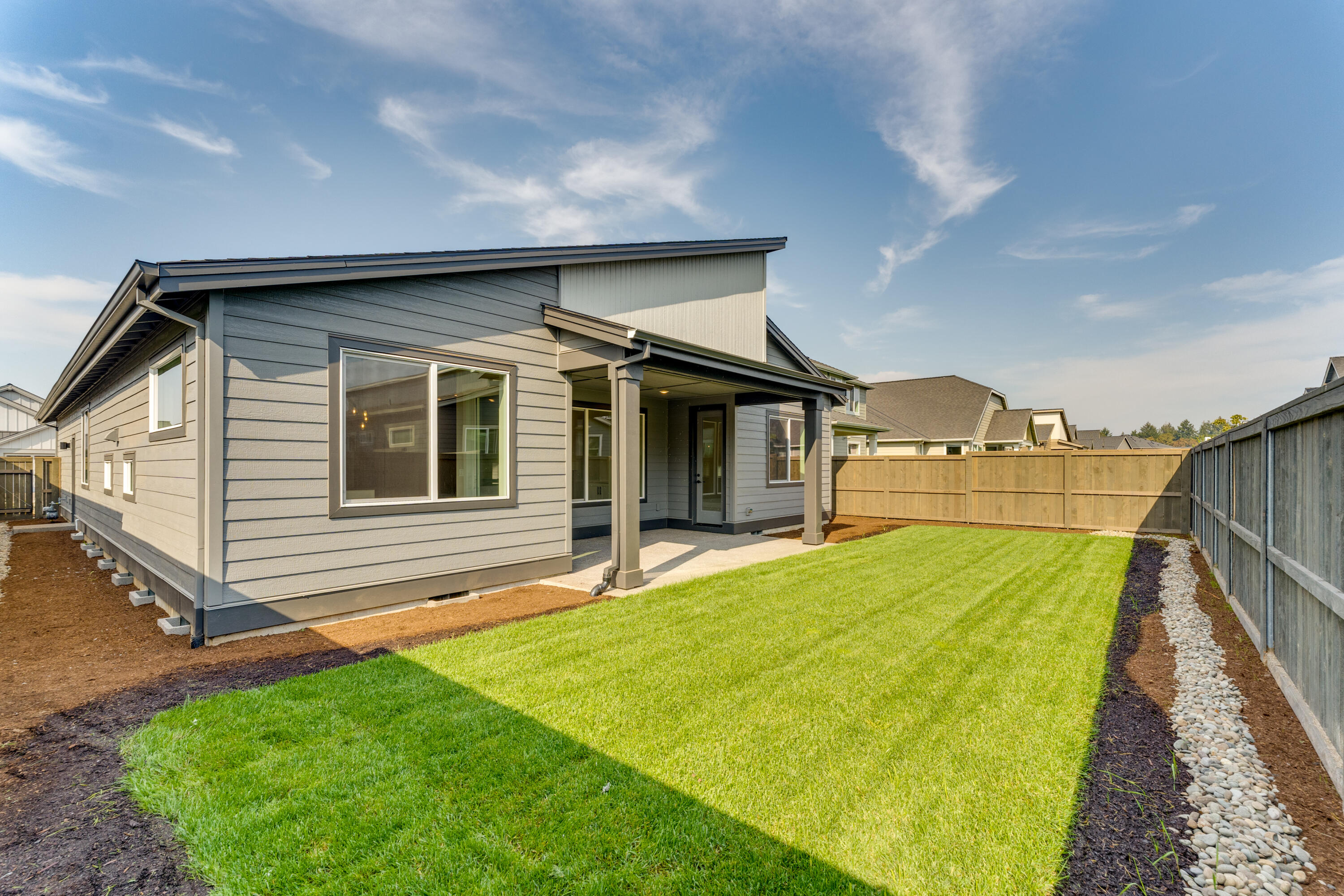 3037 NE Nipper Drive