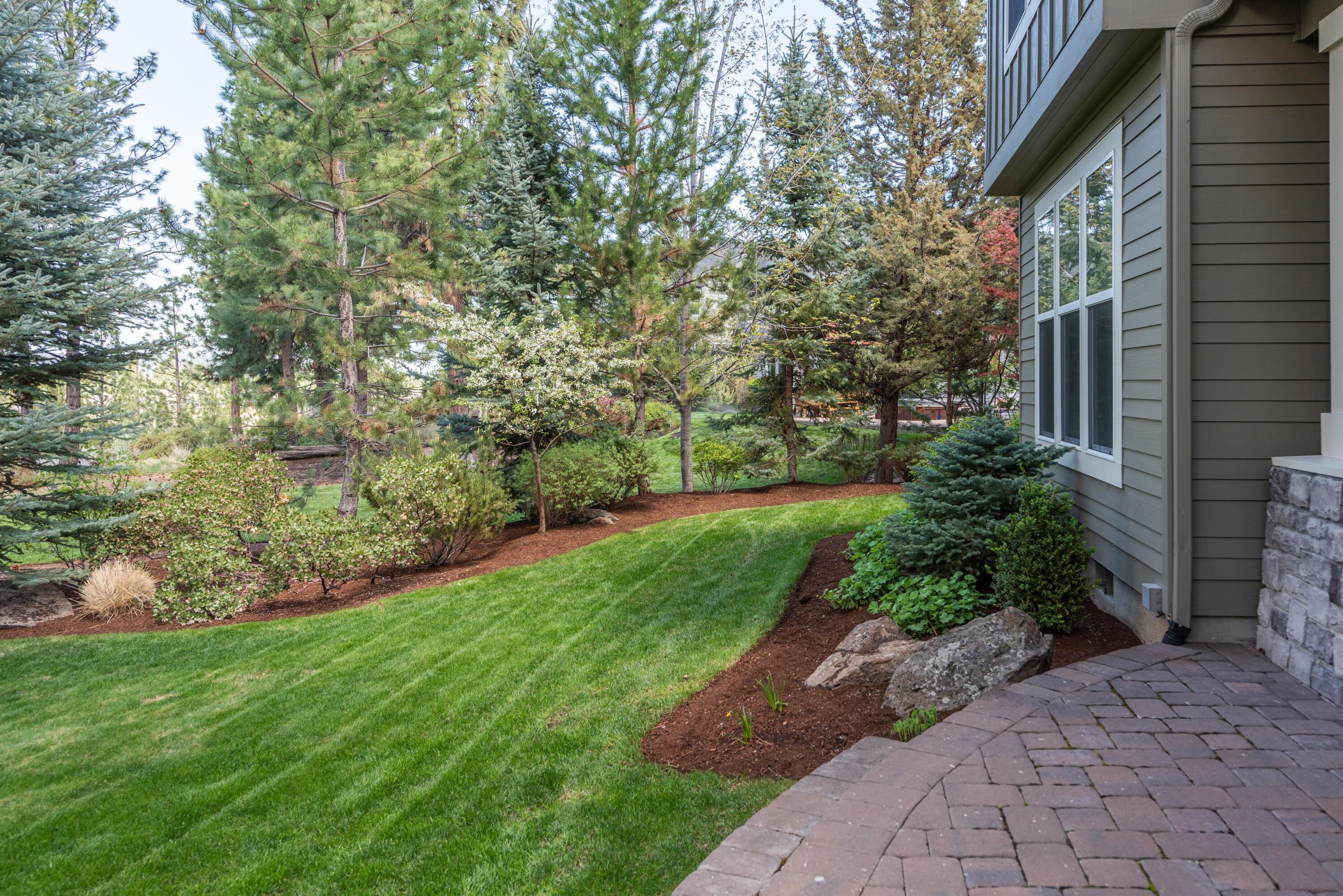 61359 Gorge View Street