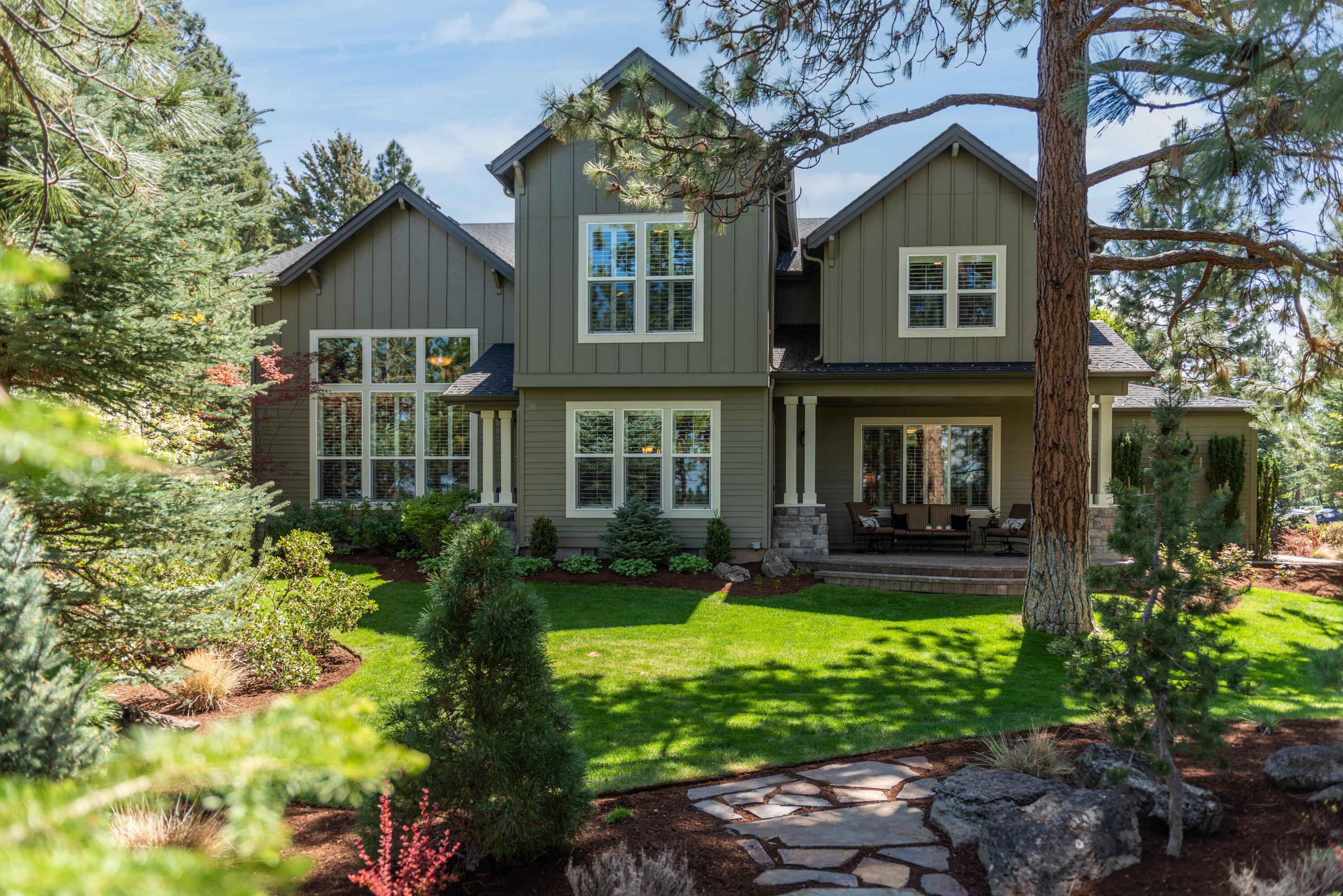 61359 Gorge View Street