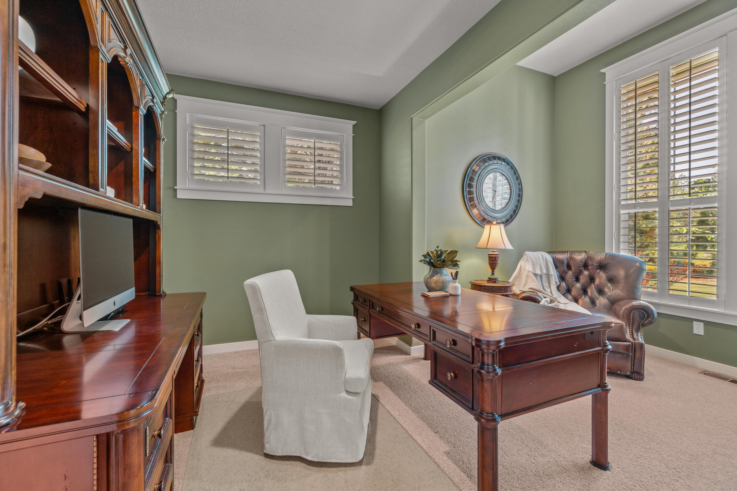 61359 Gorge View Street