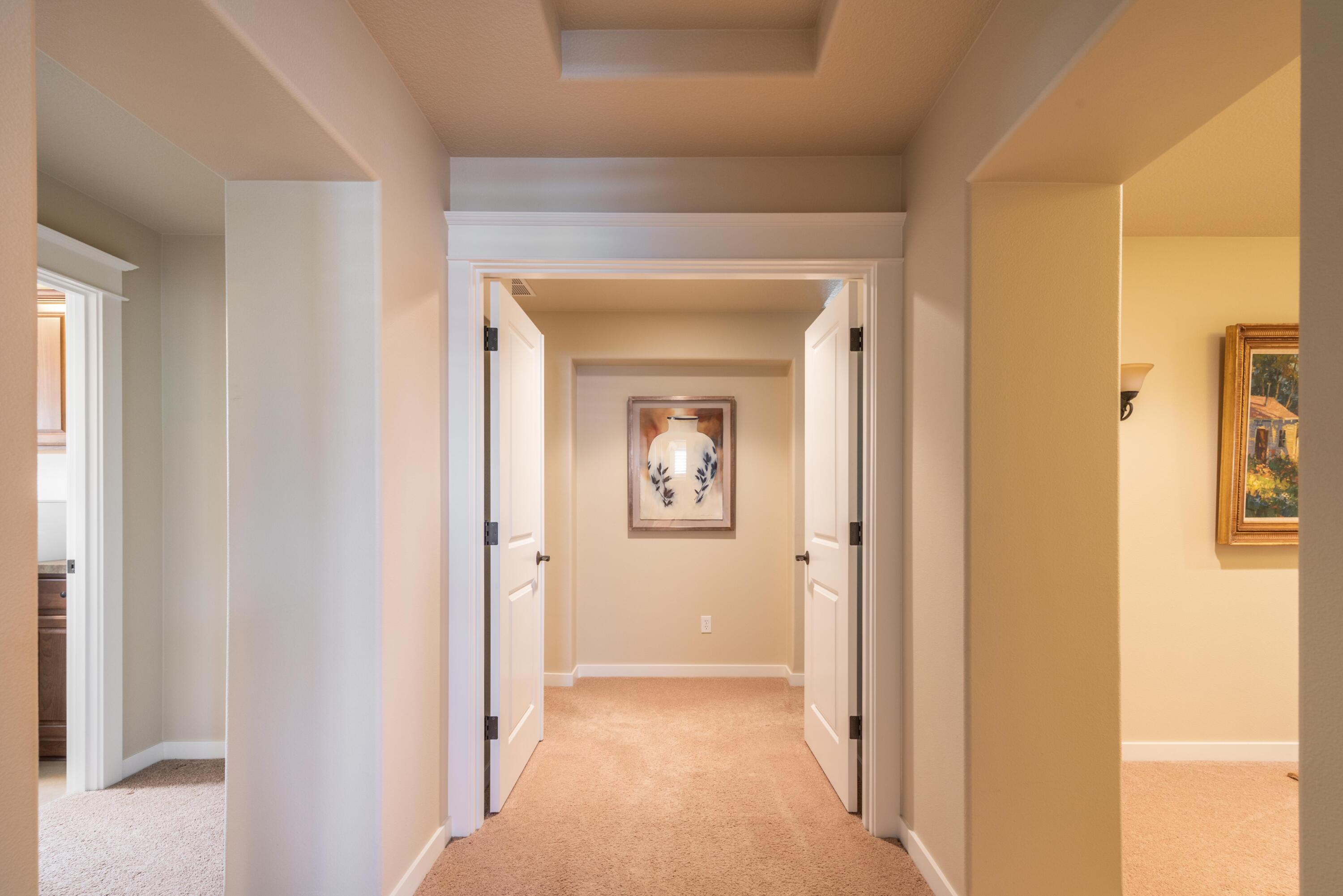 61359 Gorge View Street