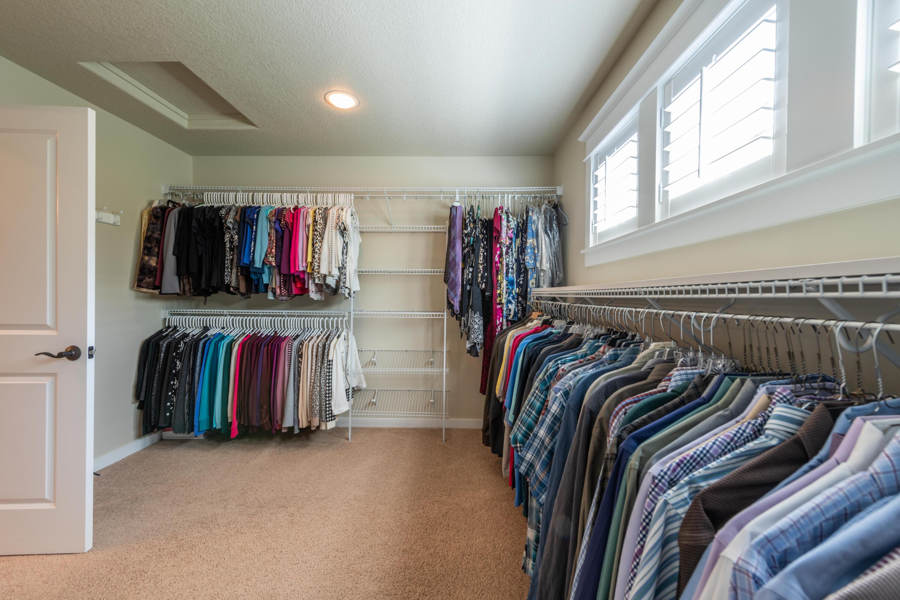 61359 Gorge View Street