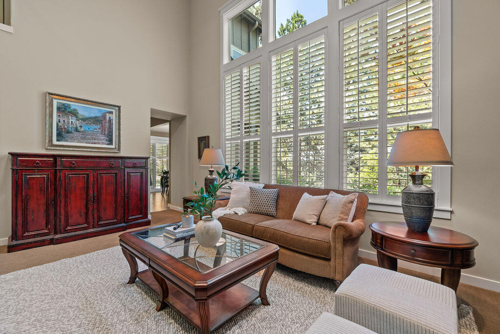 61359 Gorge View Street