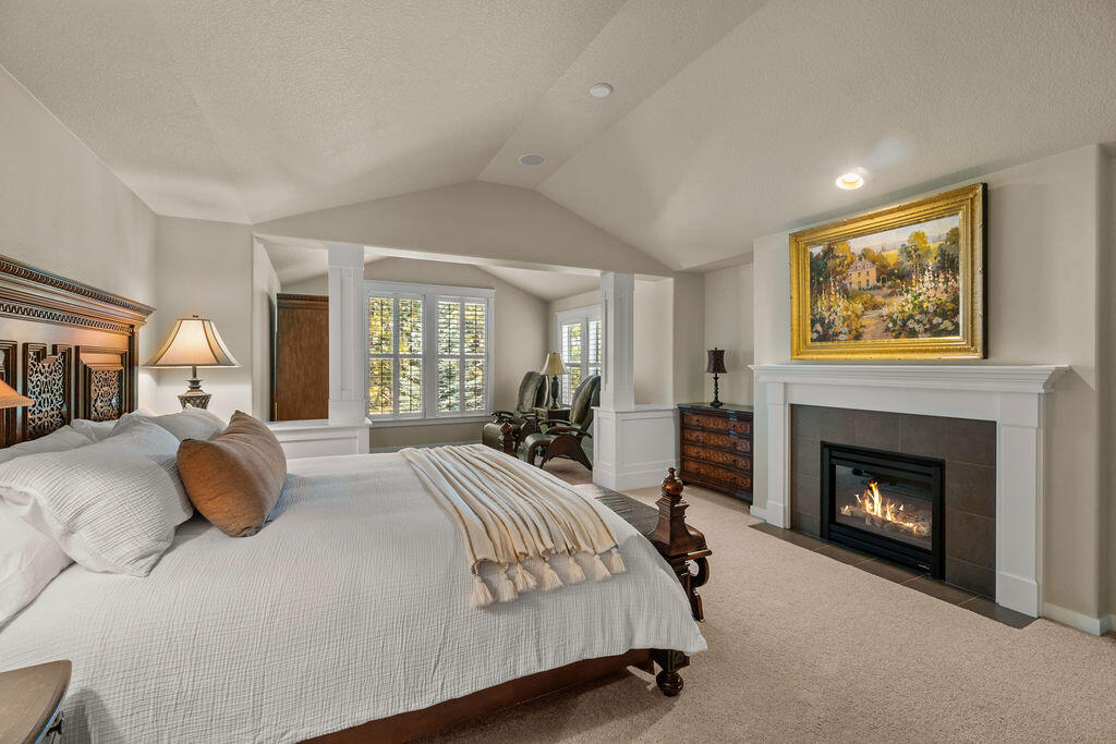 61359 Gorge View Street