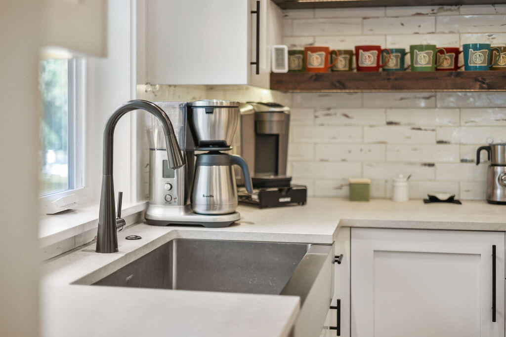 2280 NW Lemhi Pass Drive