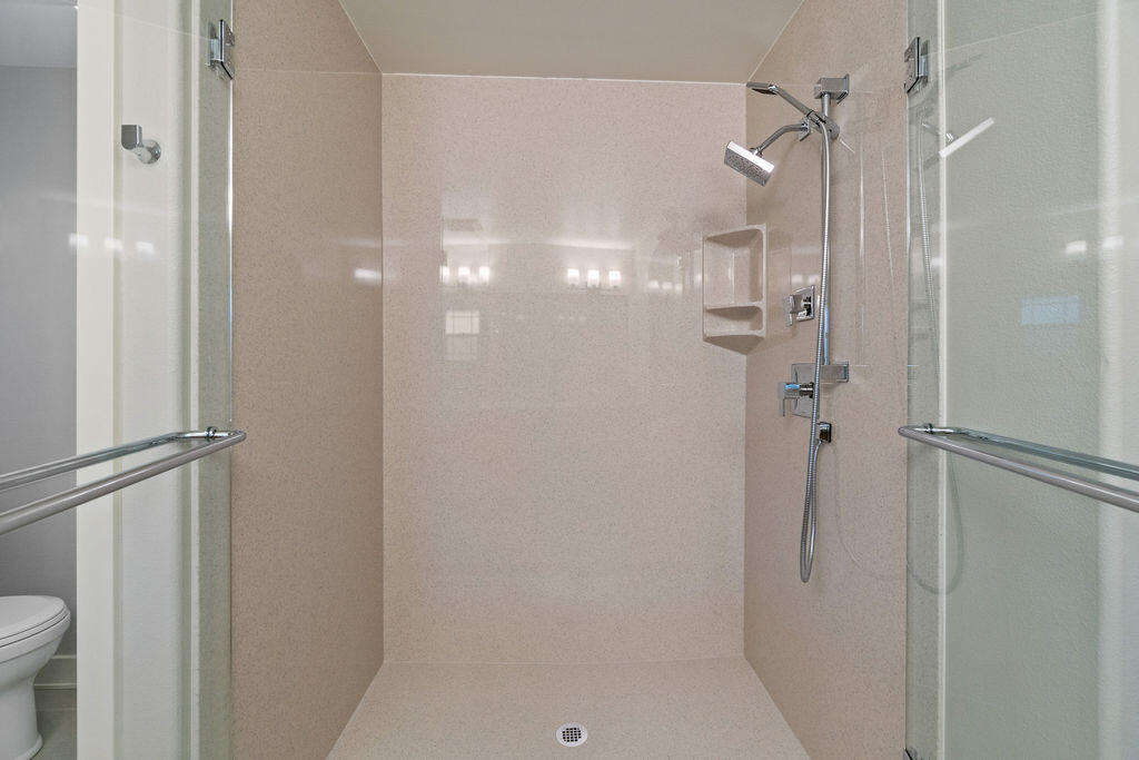 142 NW Outlook Vista Drive