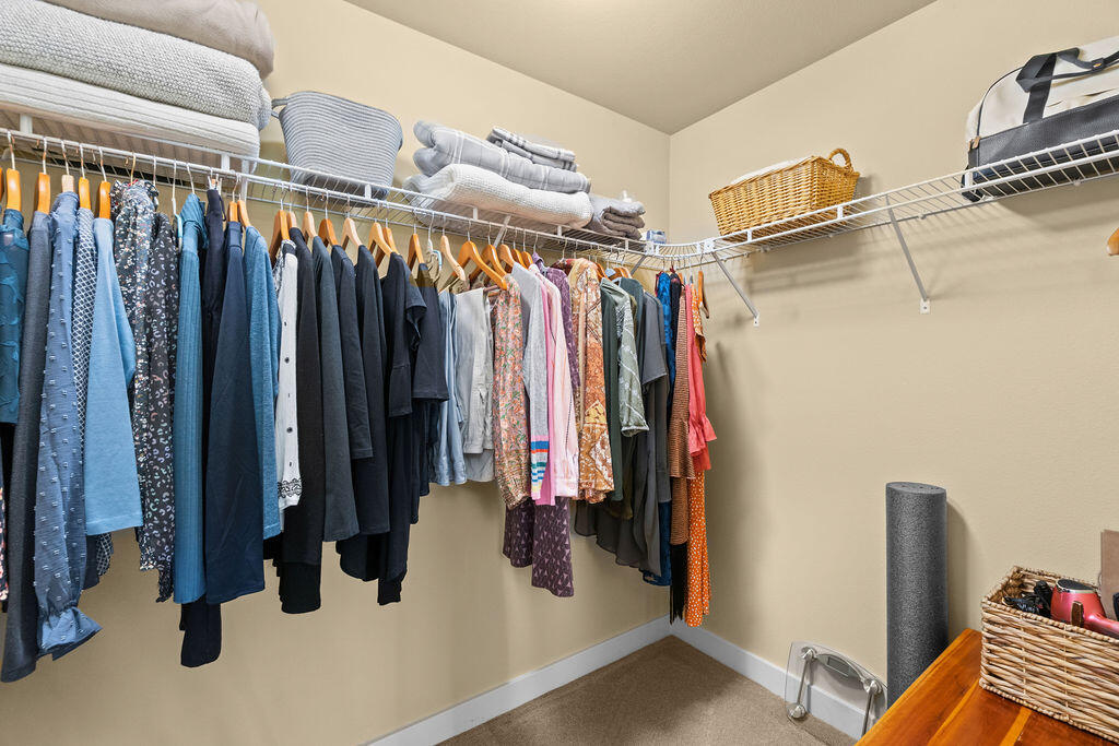 142 NW Outlook Vista Drive