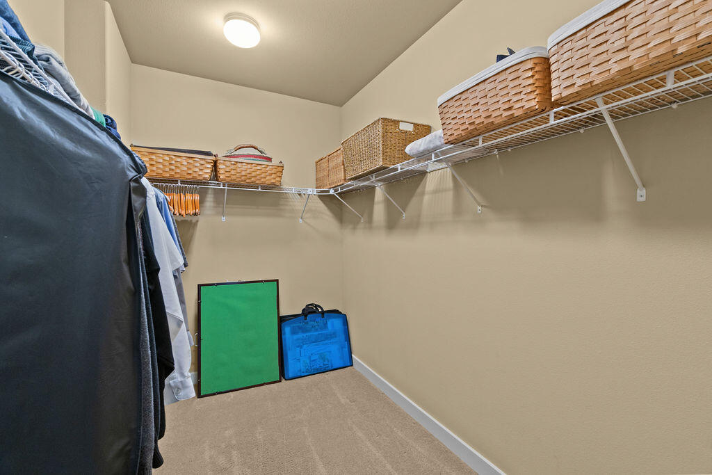 142 NW Outlook Vista Drive