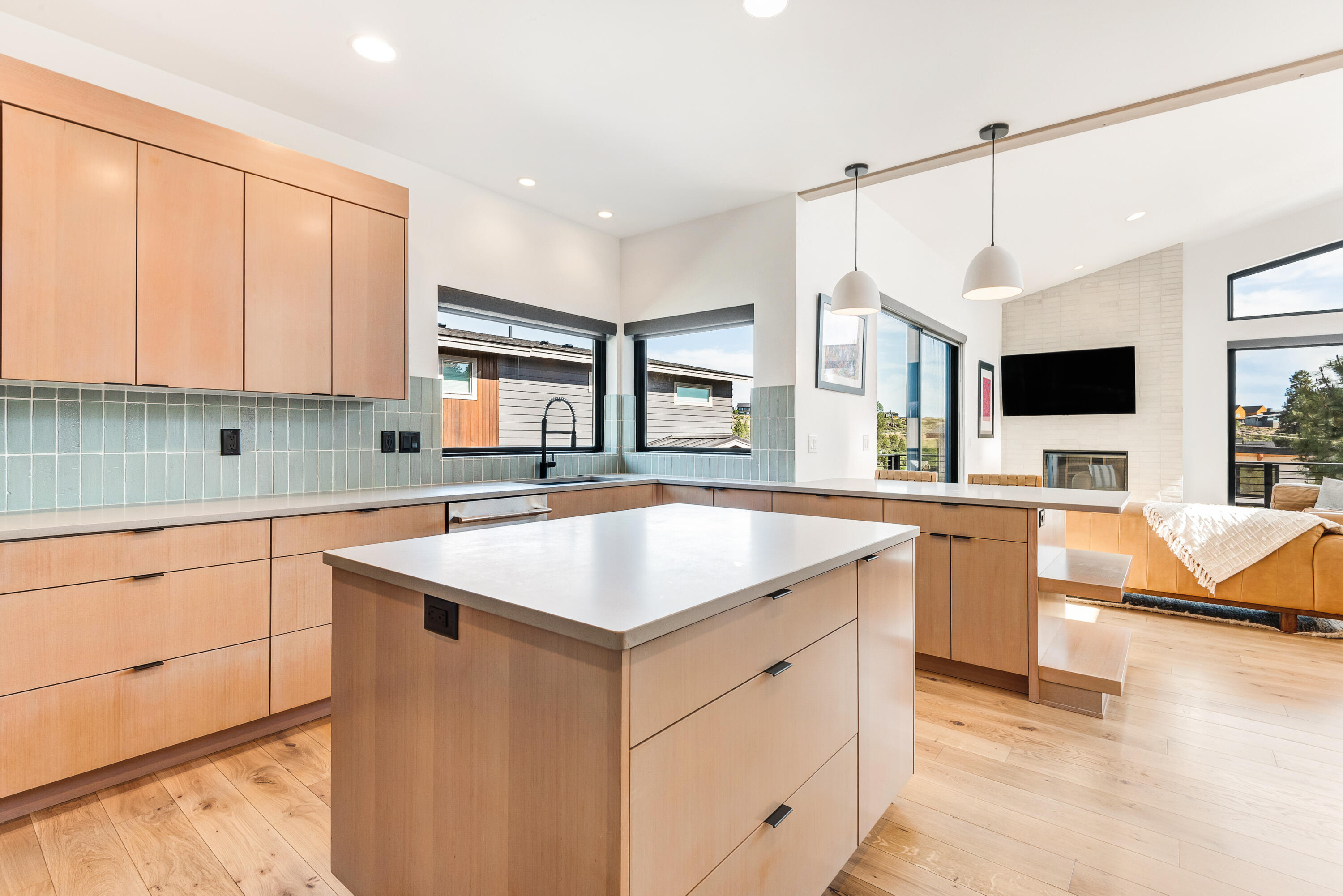 61132 SW Beverly Way