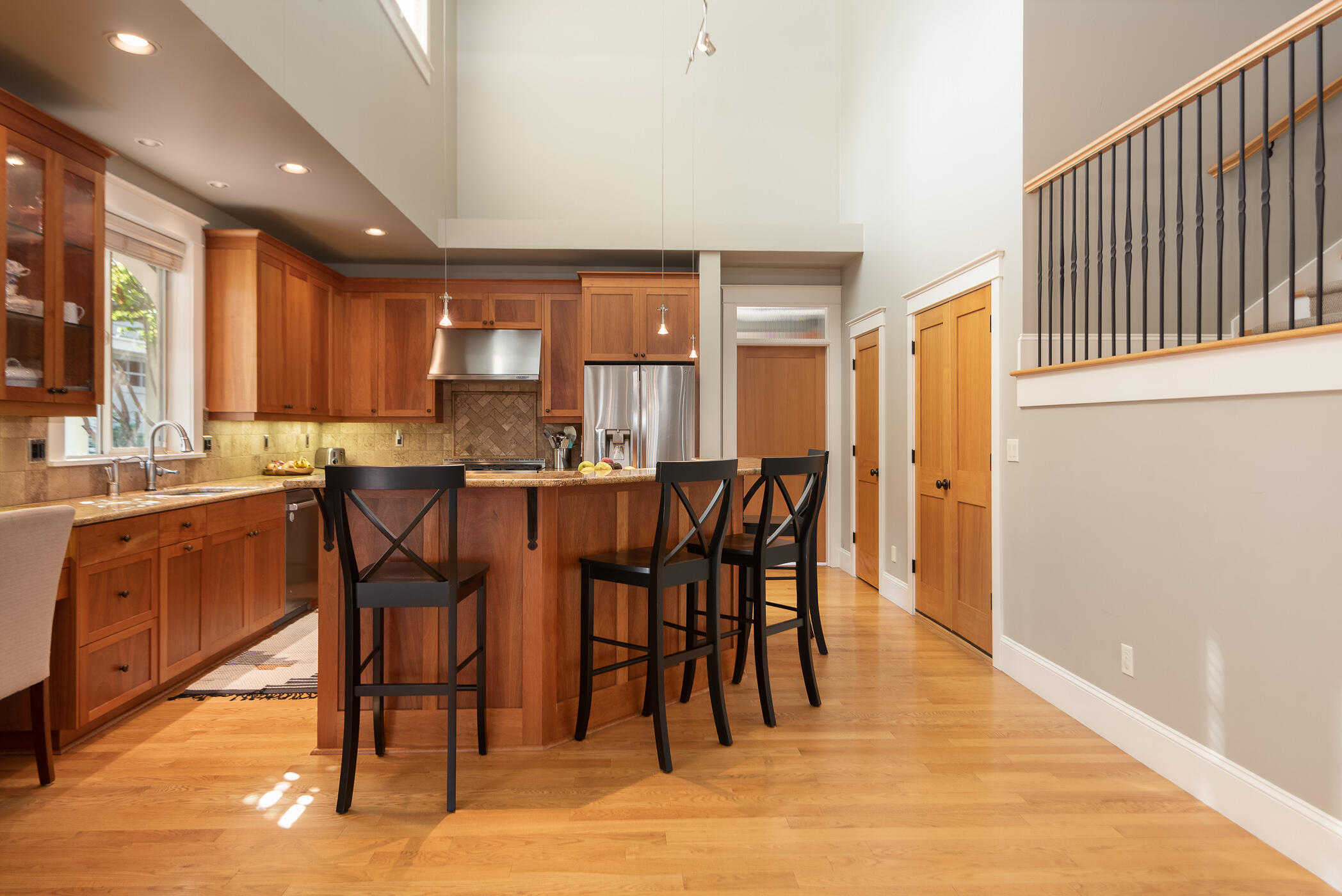 715 NW Yosemite Drive