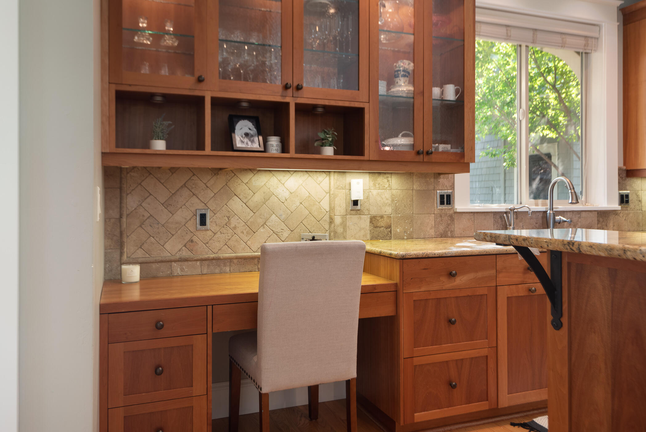 715 NW Yosemite Drive