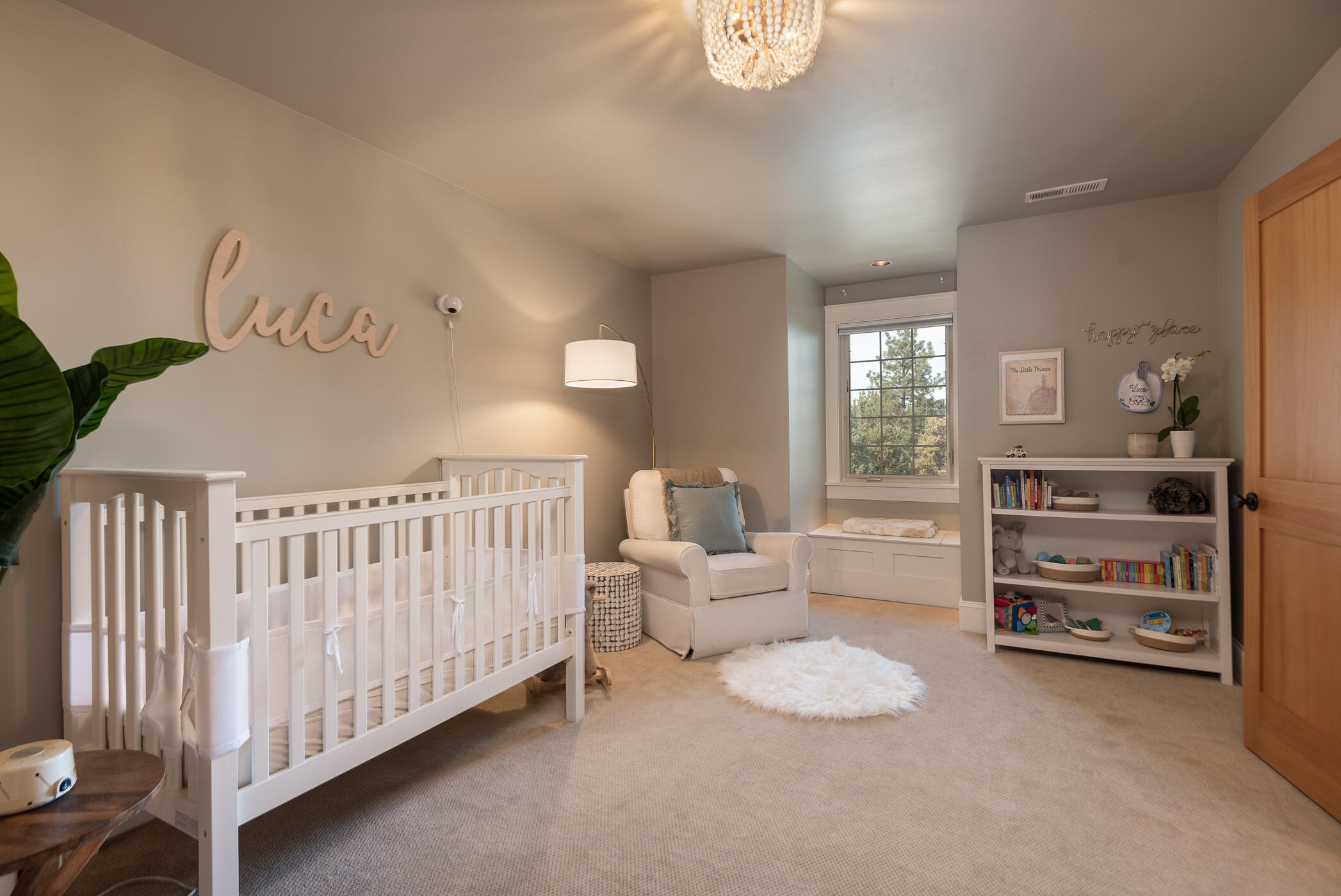 715 NW Yosemite Drive