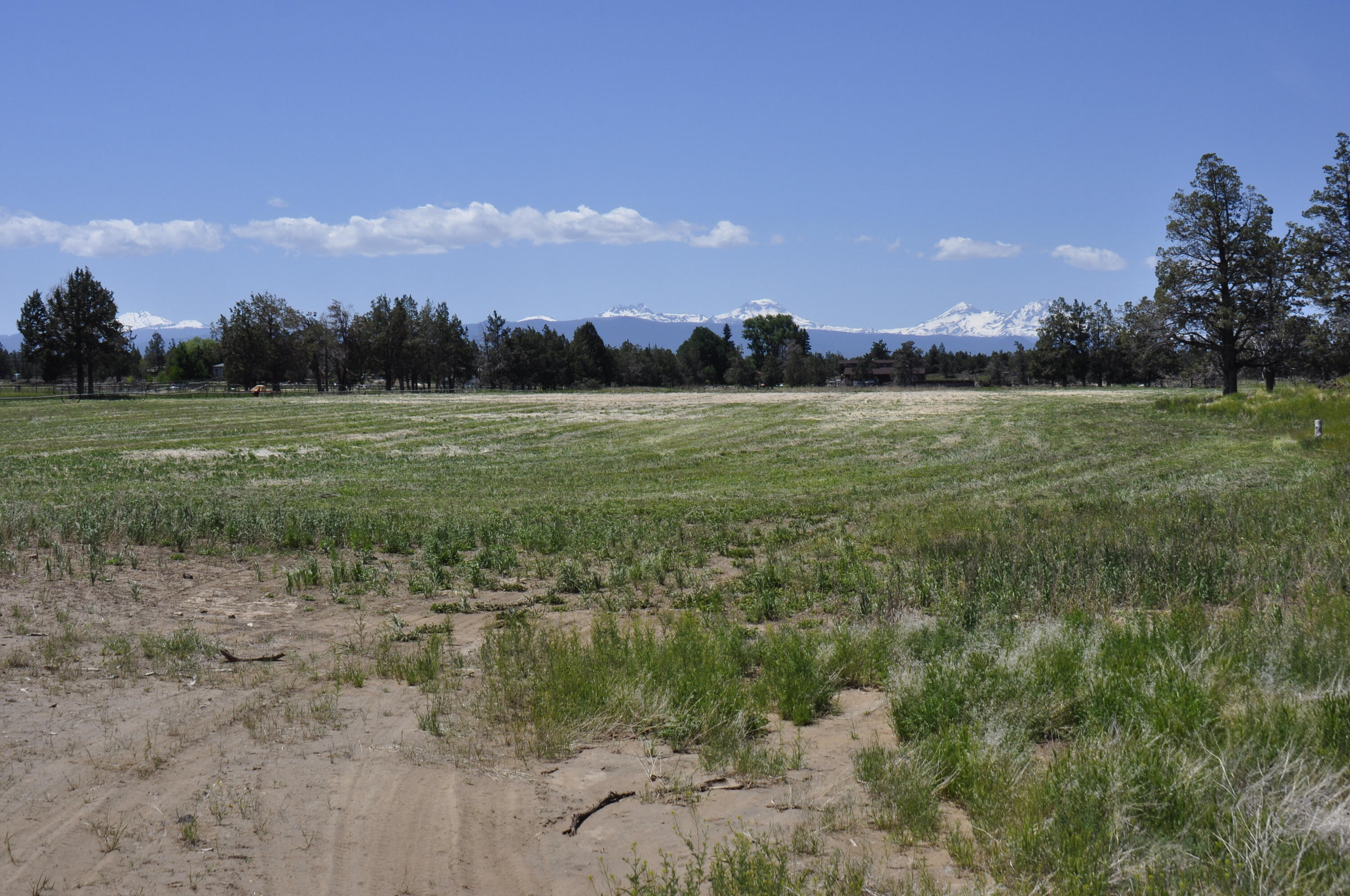 64320 Deschutes Market Road