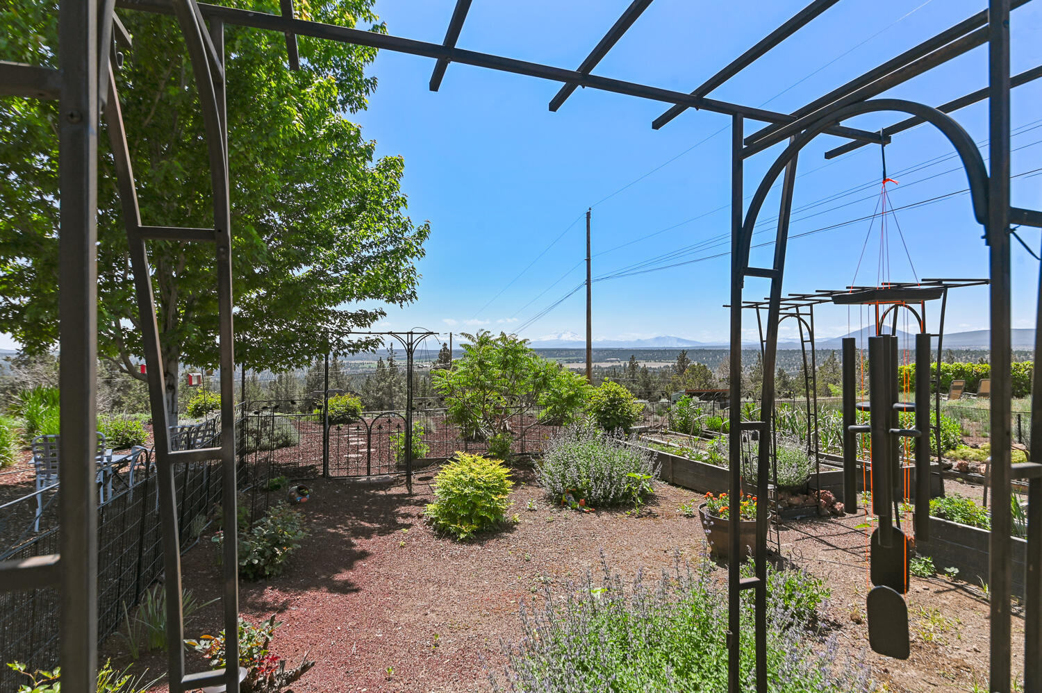 8550 SW Basalt Drive