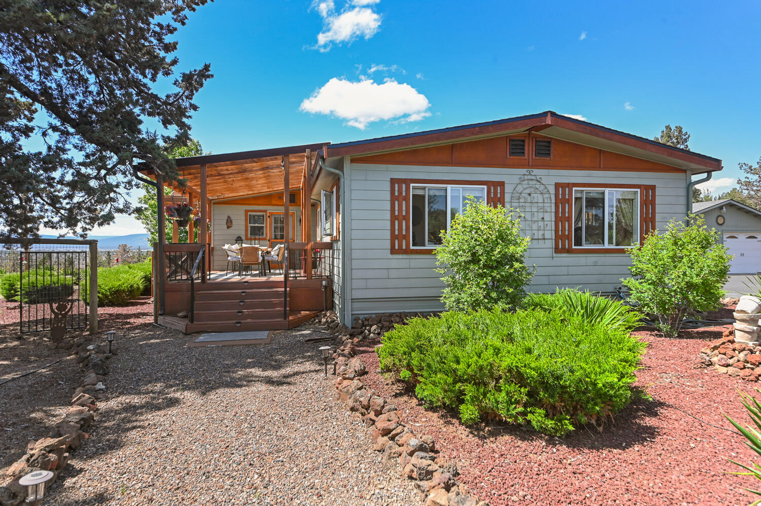 8550 SW Basalt Drive