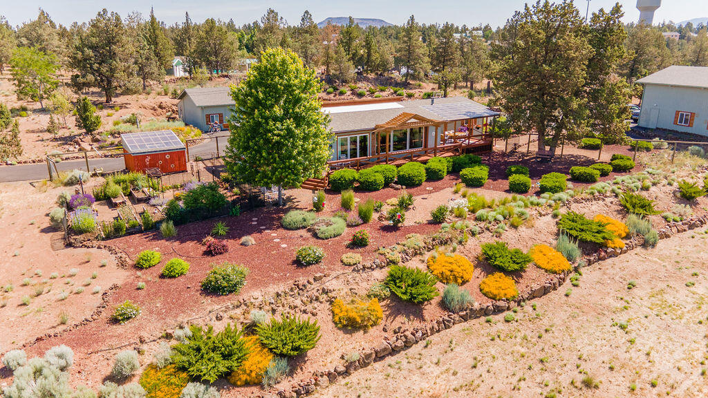 8550 SW Basalt Drive