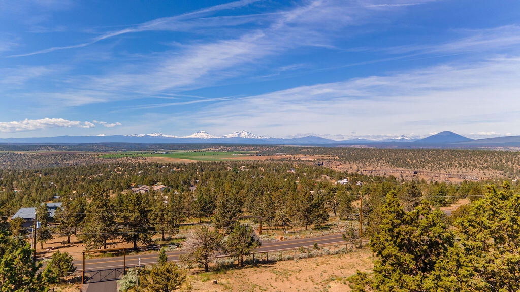 8550 SW Basalt Drive