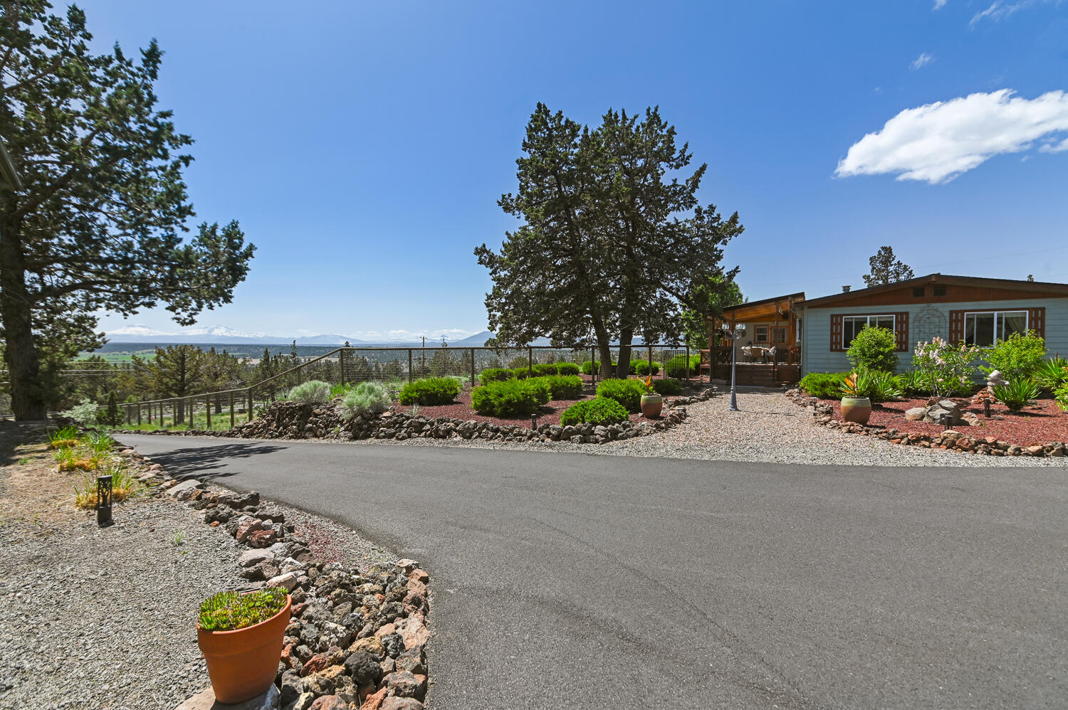 8550 SW Basalt Drive