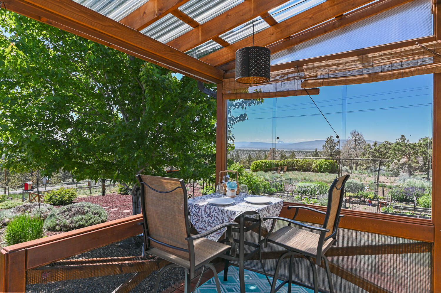 8550 SW Basalt Drive