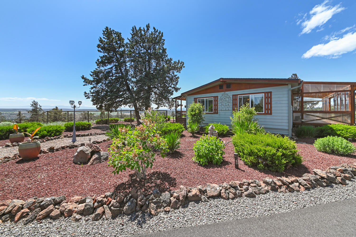 8550 SW Basalt Drive