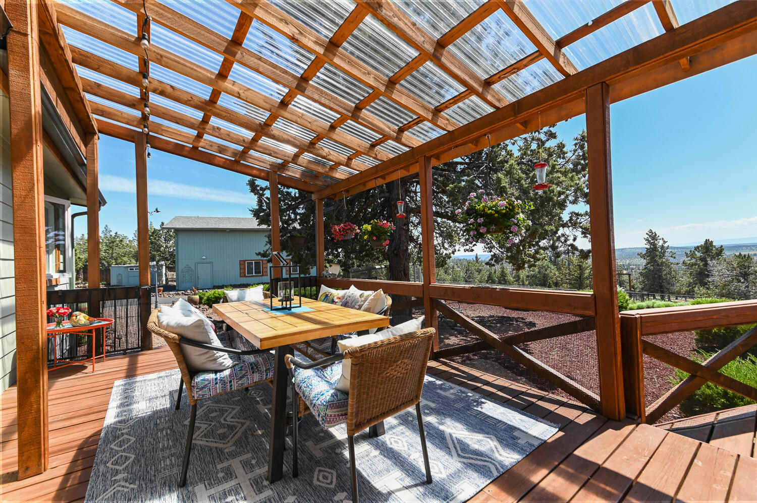 8550 SW Basalt Drive