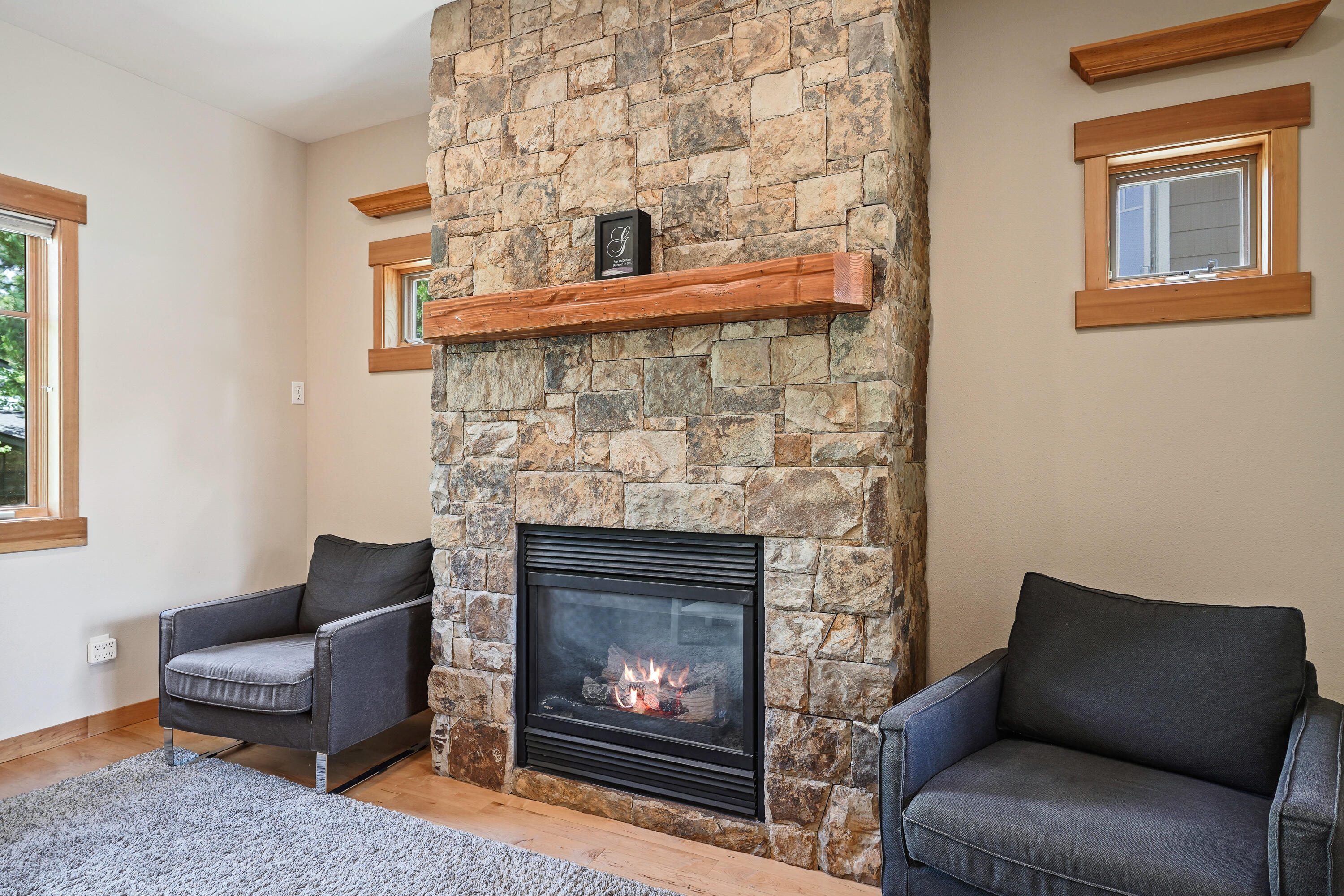 2559 NW Ordway Avenue