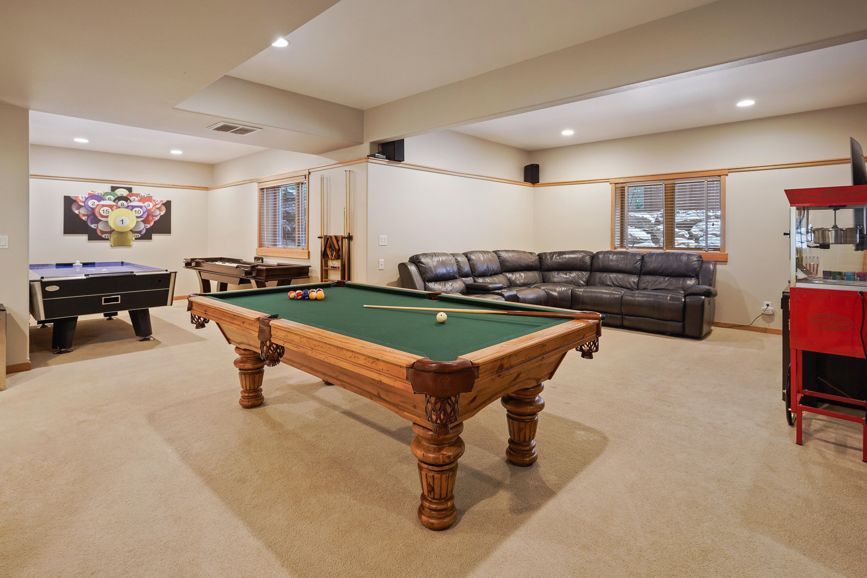 2559 NW Ordway Avenue