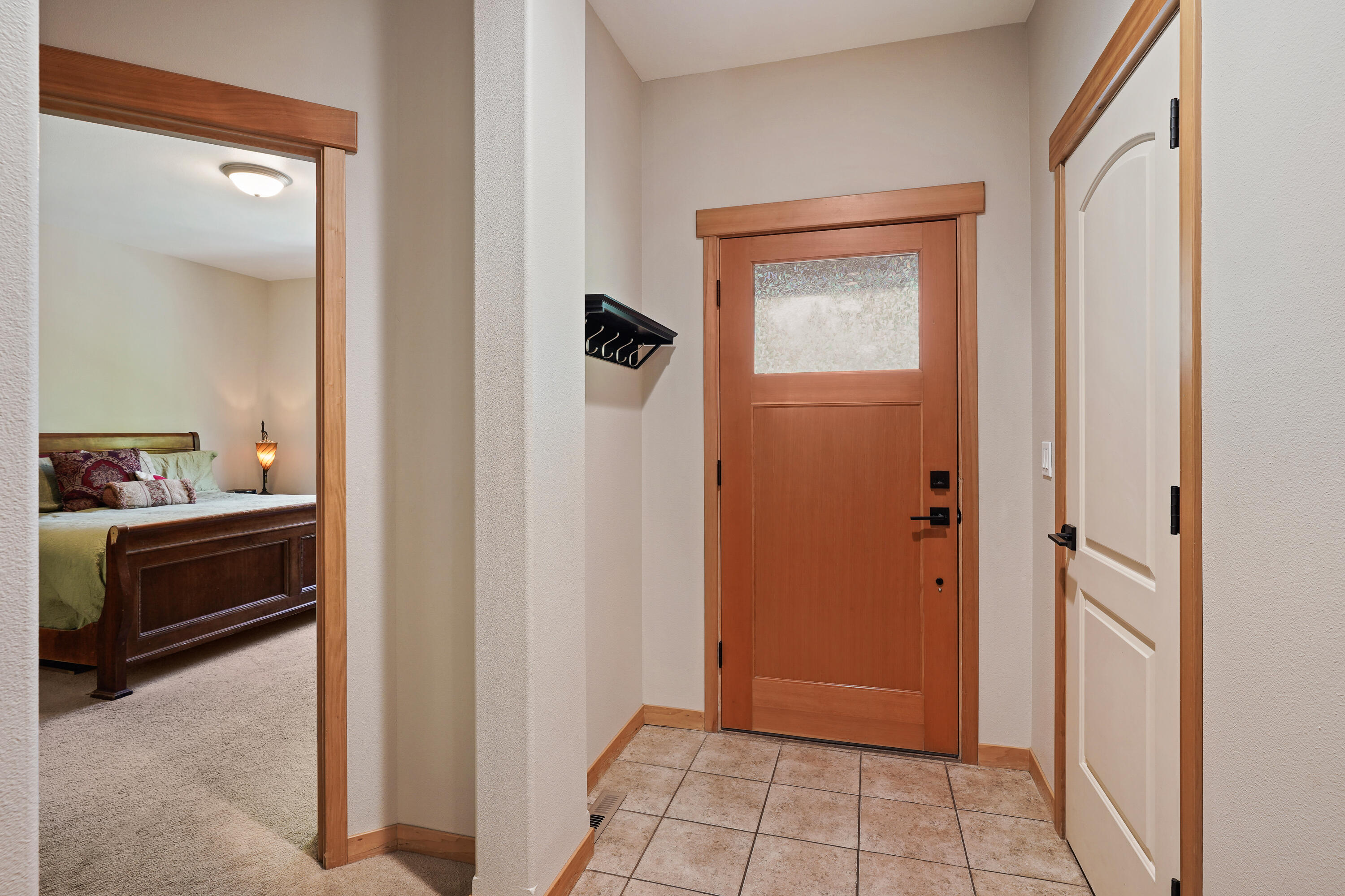 2559 NW Ordway Avenue