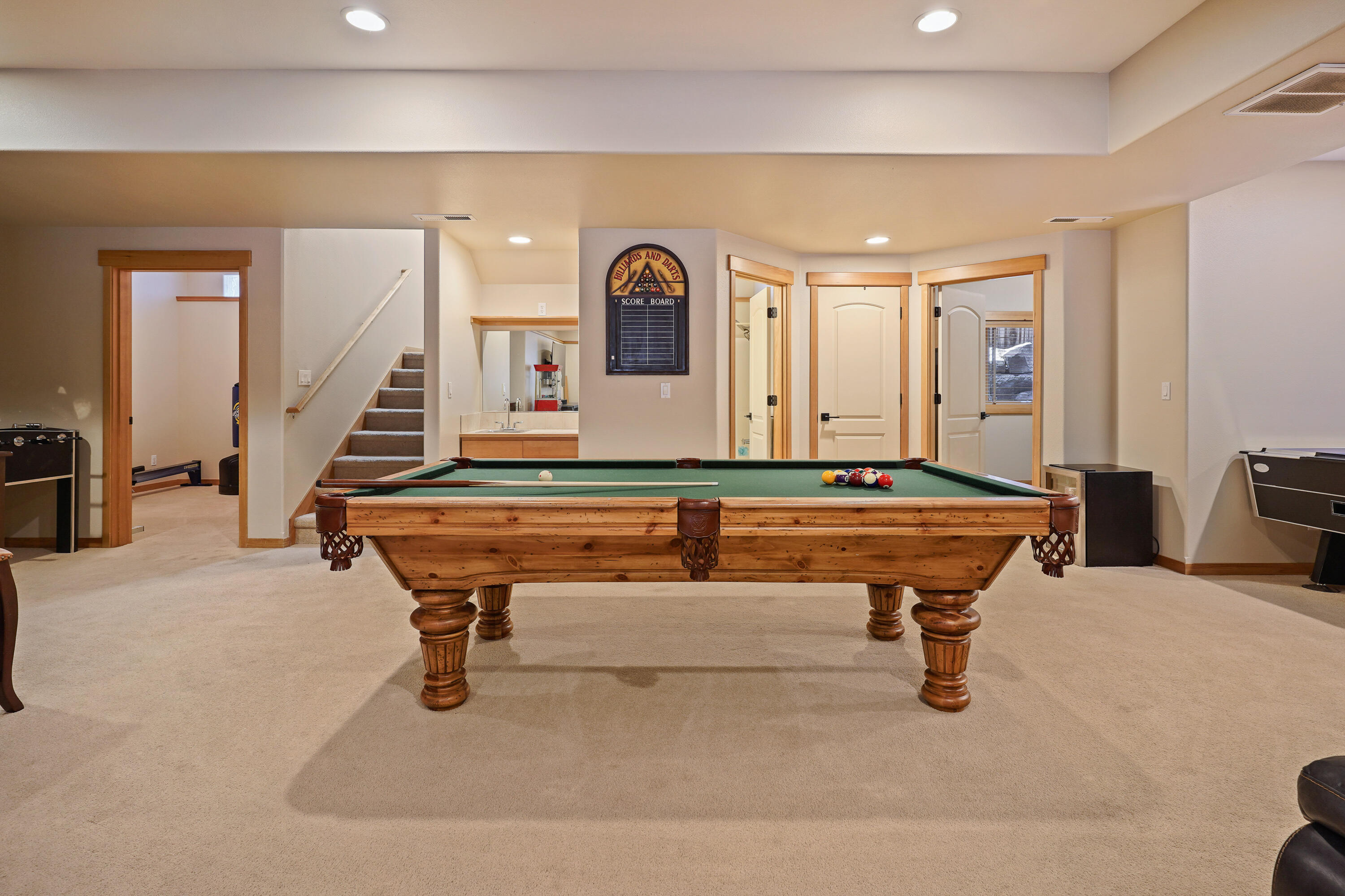 2559 NW Ordway Avenue