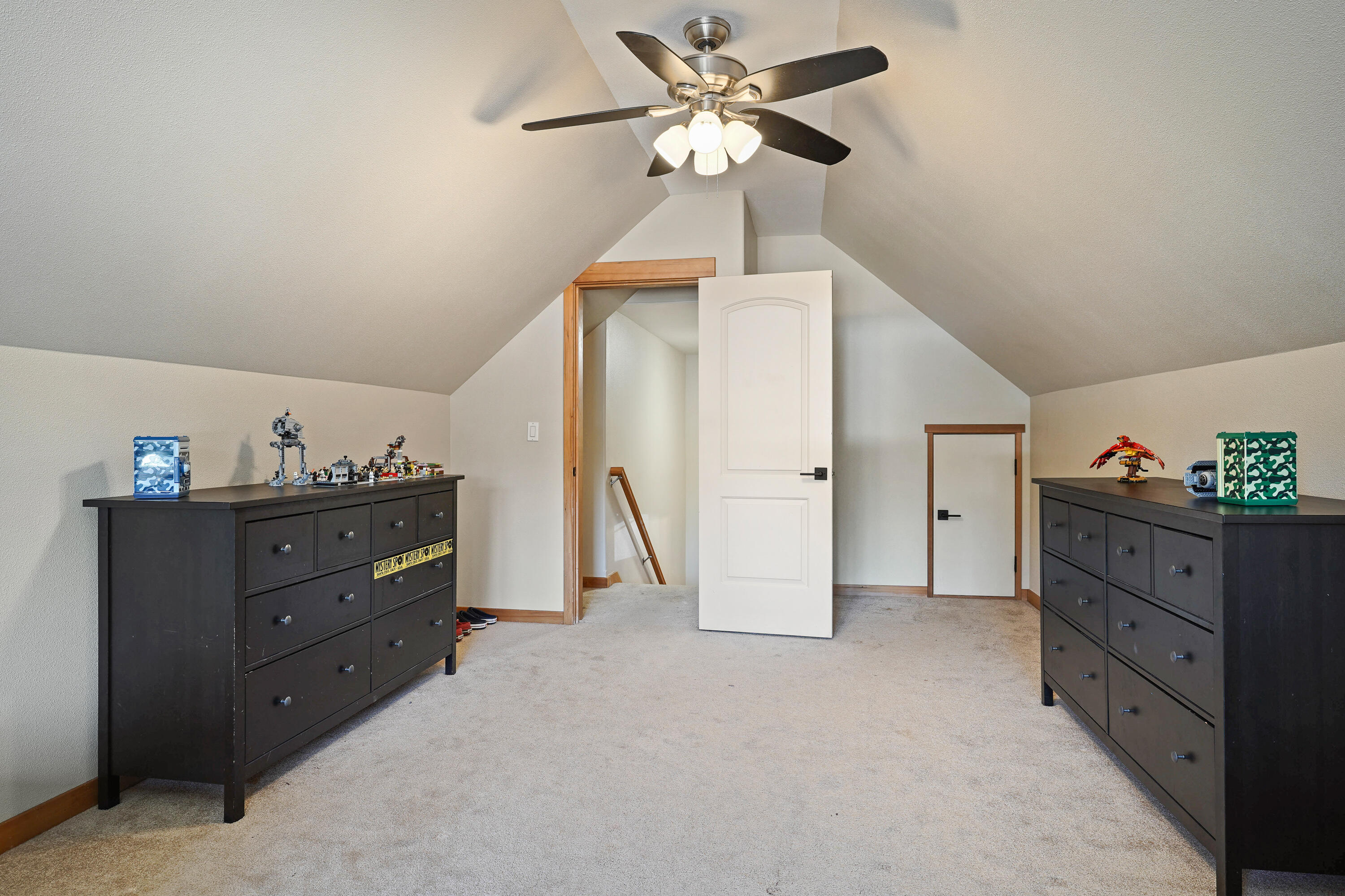 2559 NW Ordway Avenue