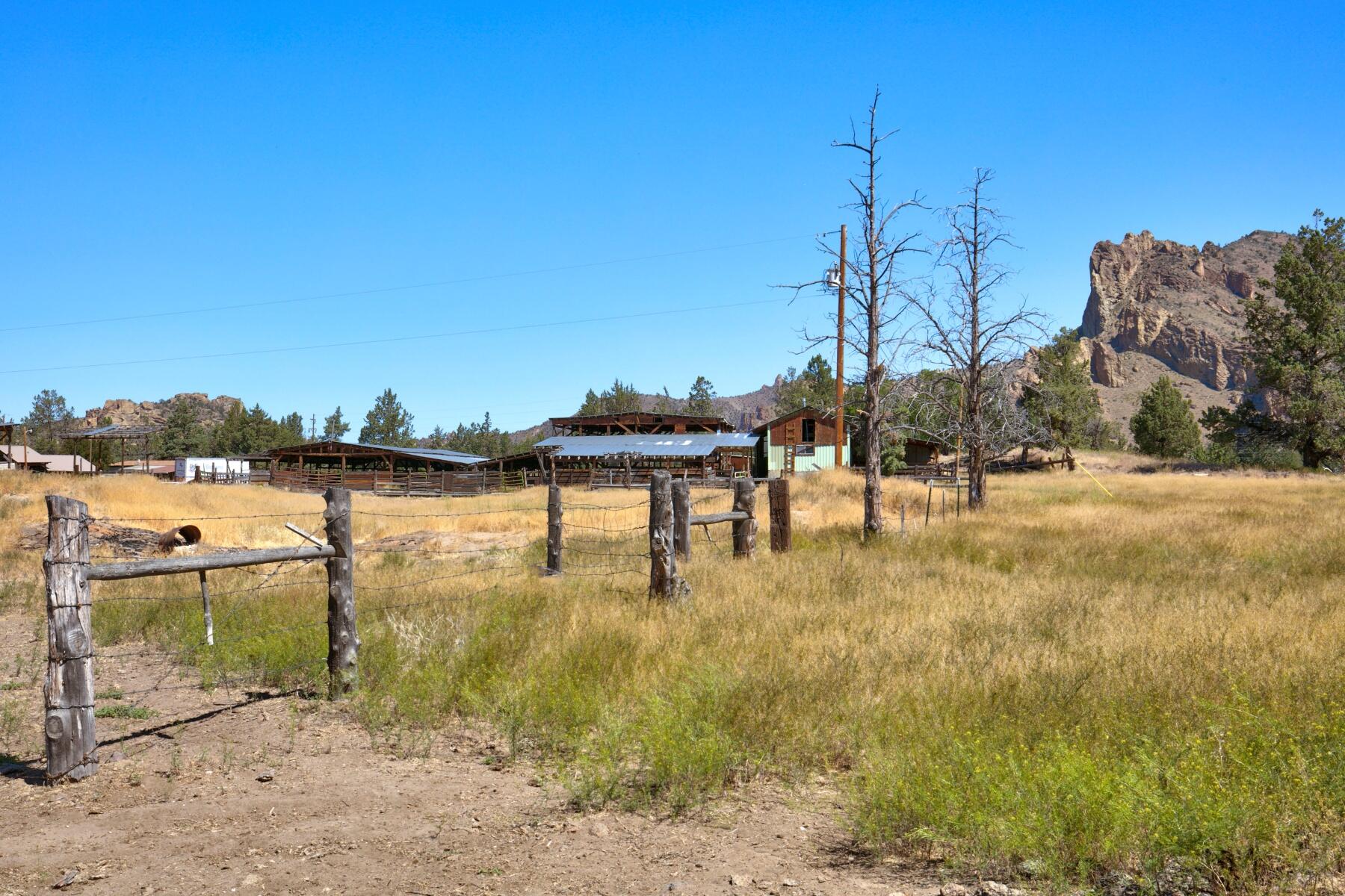 3610 NE Wilcox Avenue