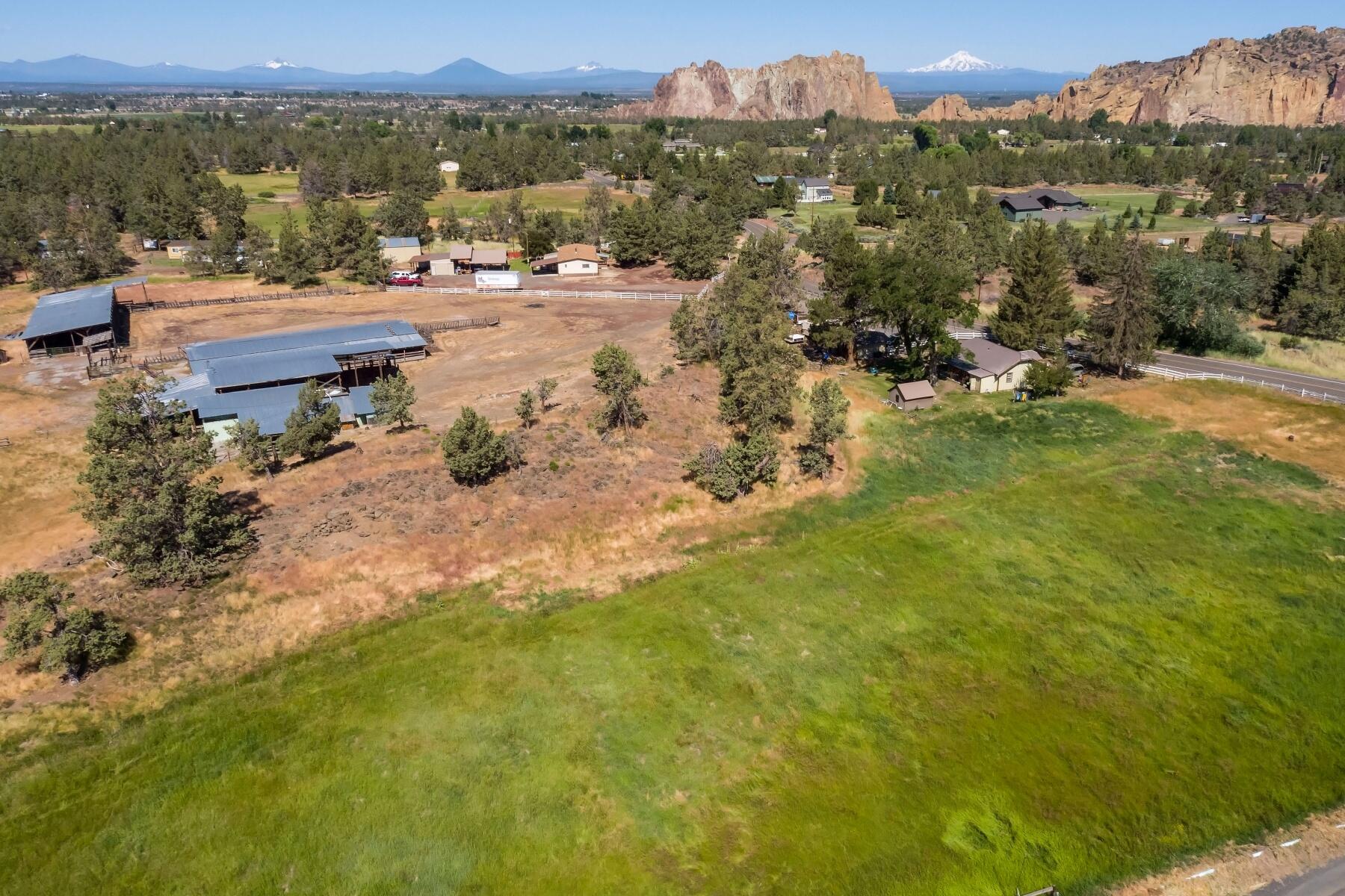 3610 NE Wilcox Avenue