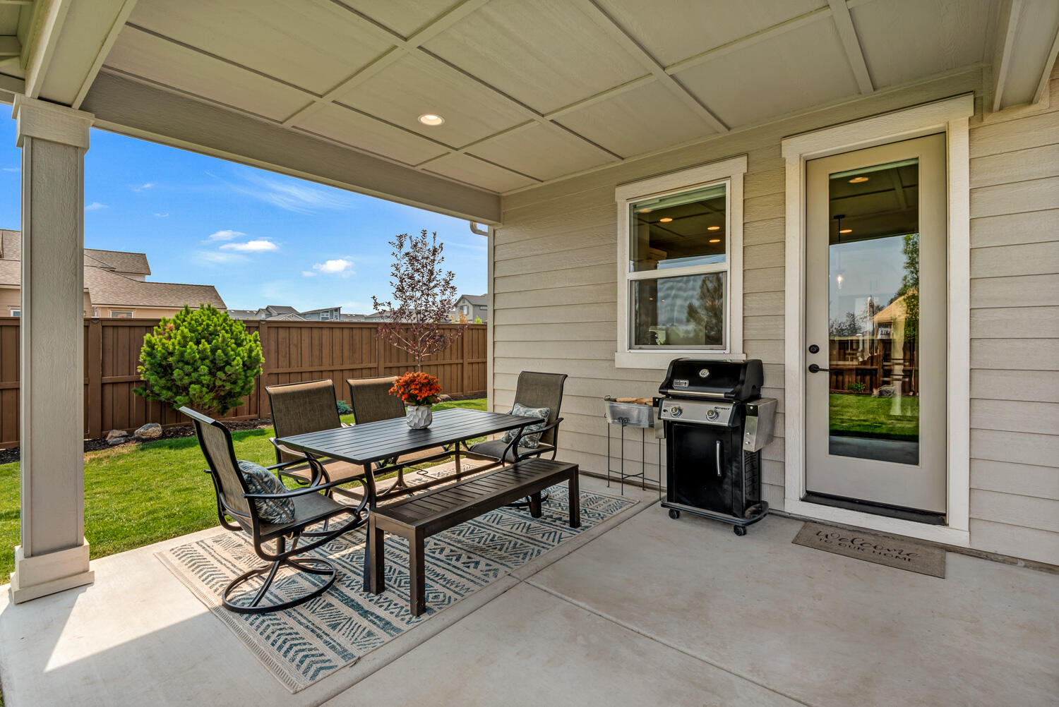 3036 NE Moreno Place