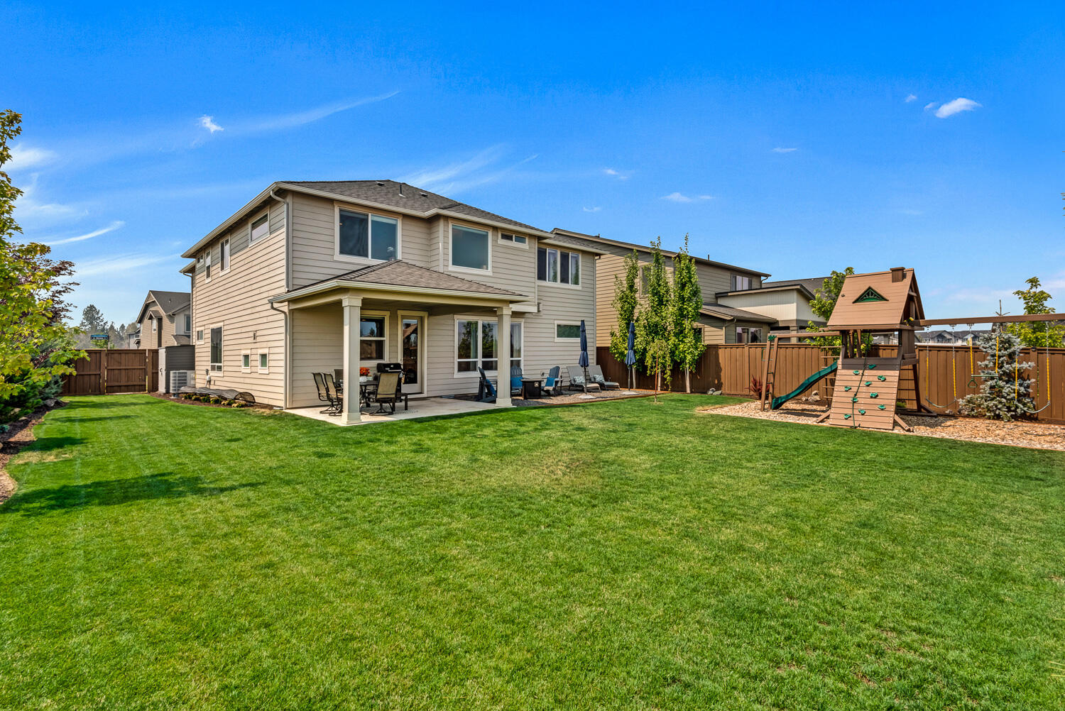 3036 NE Moreno Place