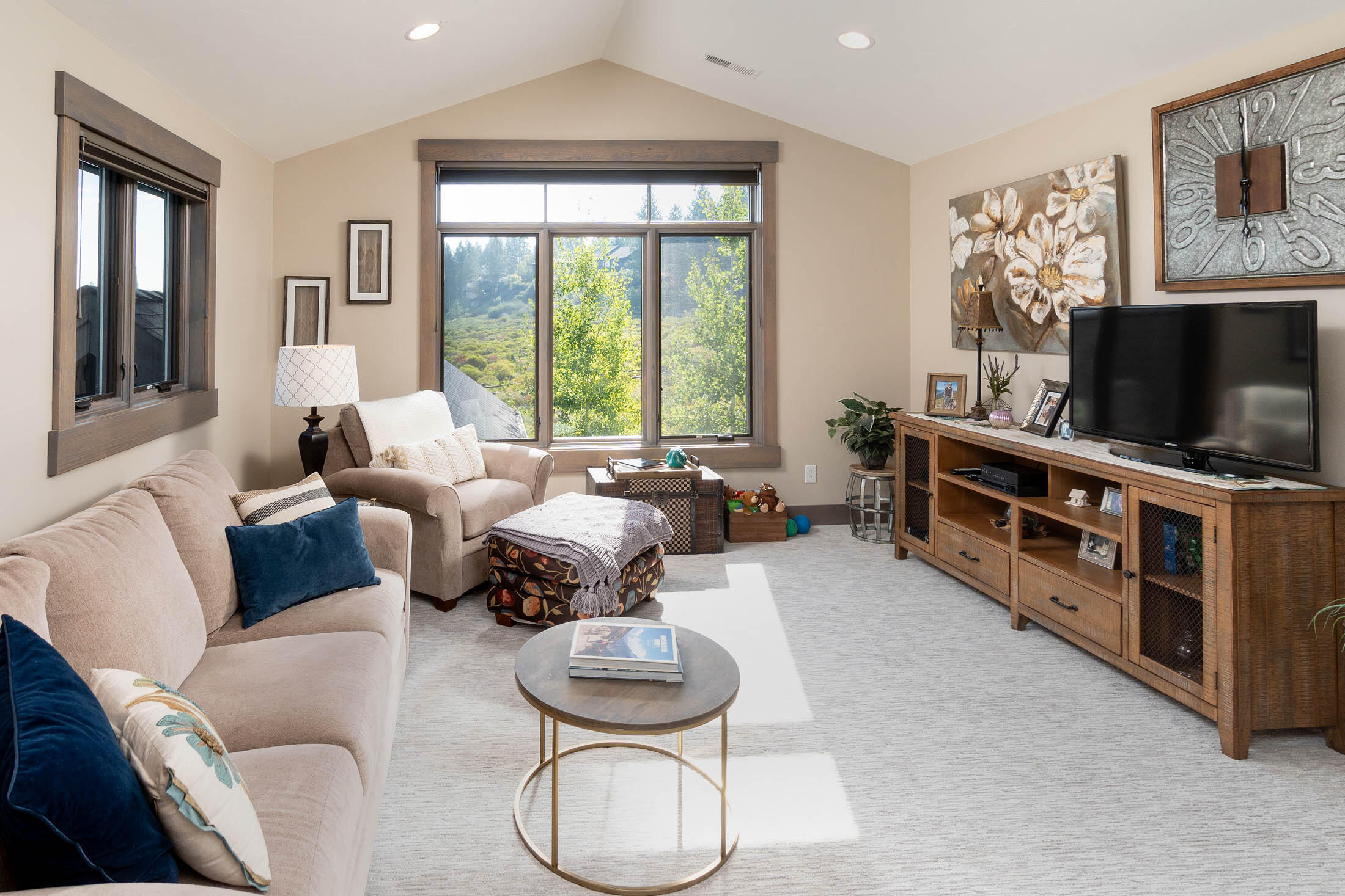 61384 Lost Hollow Loop