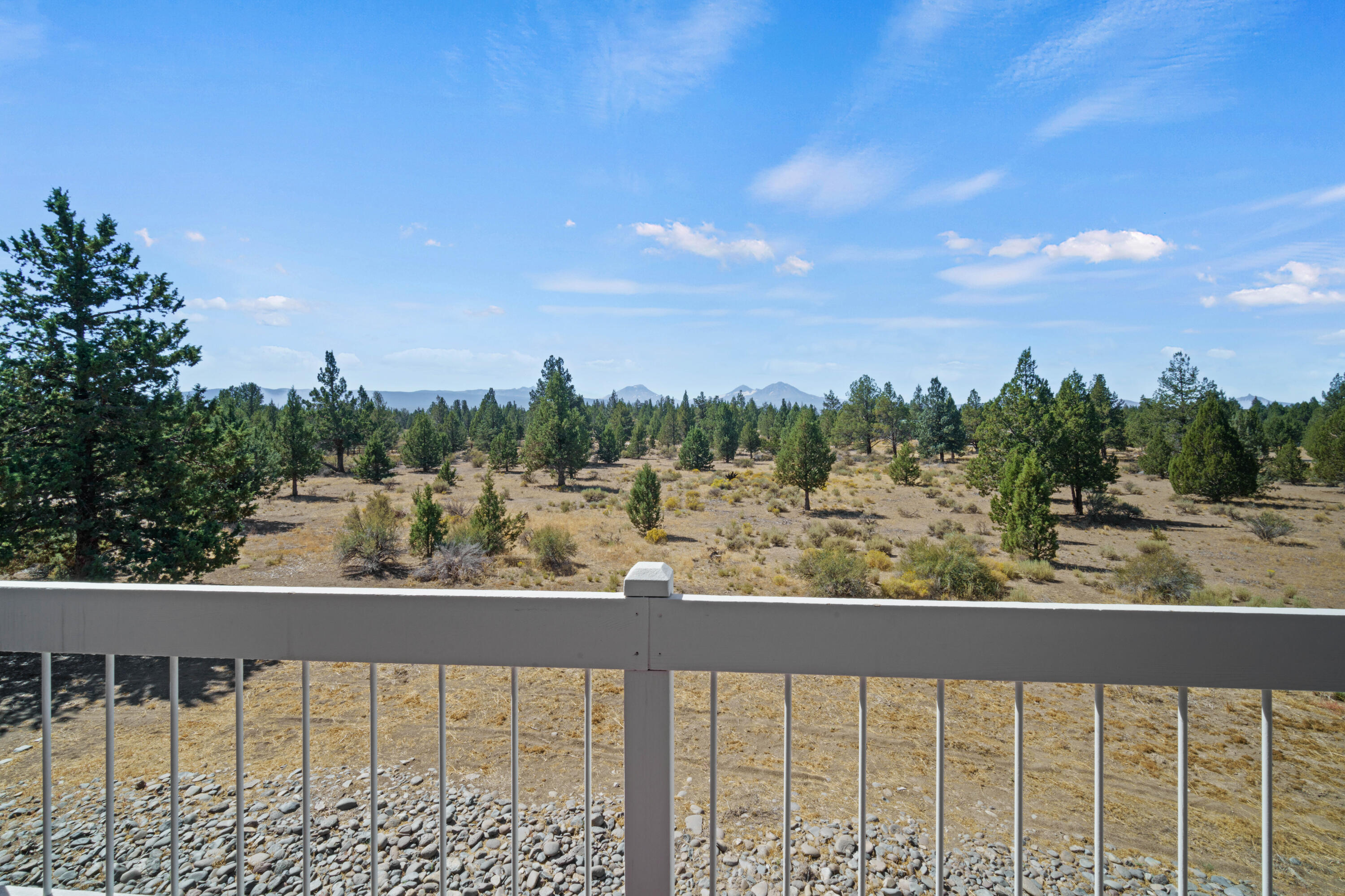 66966 Ten Peaks Court